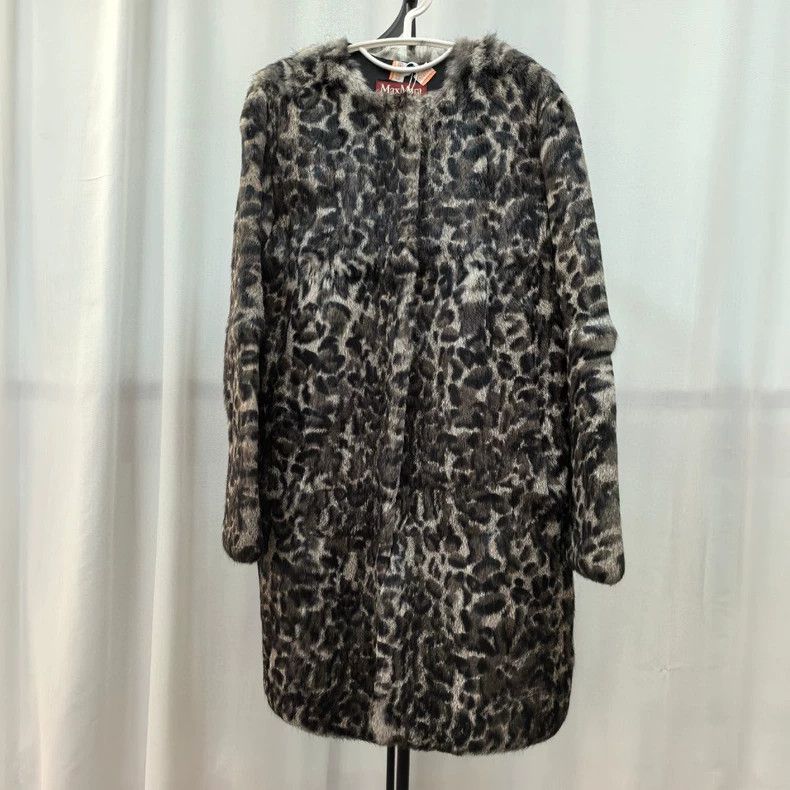 Max Mara Max Mara Rabbit hair overcoat Size M / US 6-8 / IT 42-44 - 1 Thumbnail