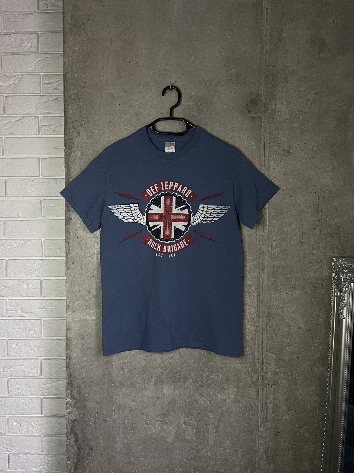 Vintage Def Leppard Rock Brigade Tour Tee 2018 Hypebeast Metal Y2k Size US S / EU 44-46 / 1 - 1 Thumbnail