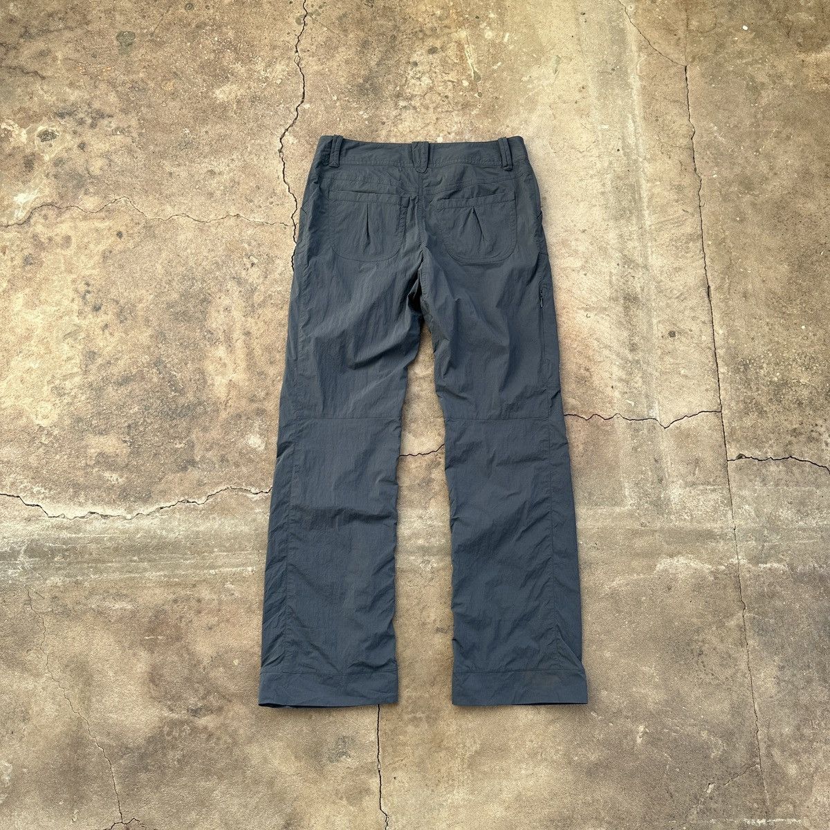 Arc'teryx Vintage Arcteryx Nylon Gorpcore Throusers Size 28" / US 6 / IT 42 - 2 Thumbnail