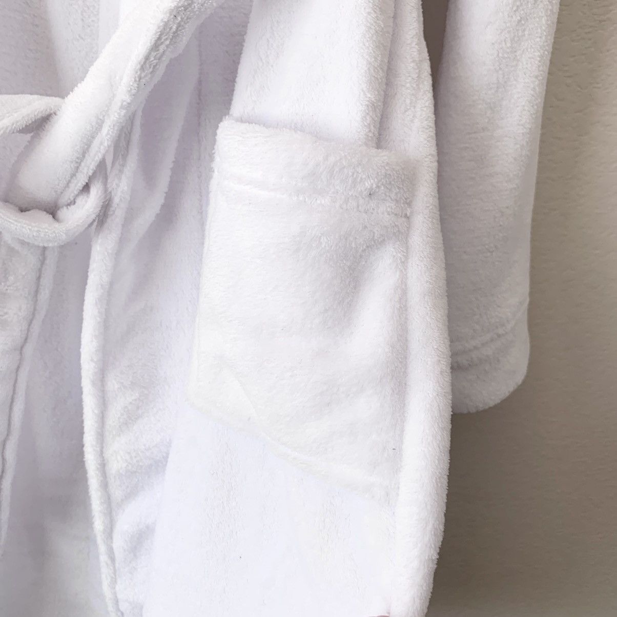 Ralph Lauren polo bear embroidered plush white robe