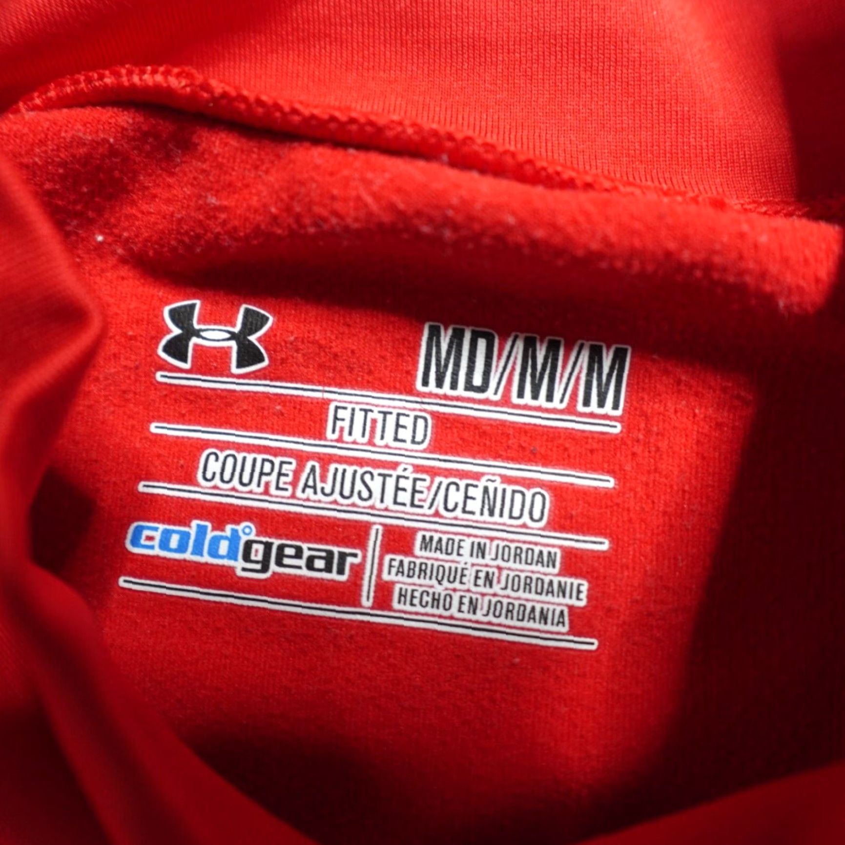 Under Armour Under Armour Shirt M Red Long Sleeve Mock Neck Athletic Activewear Mens Regular Size Type Casual - Embroidered, Tear on logo Size US M / EU 48-50 / 2 - 3 Thumbnail