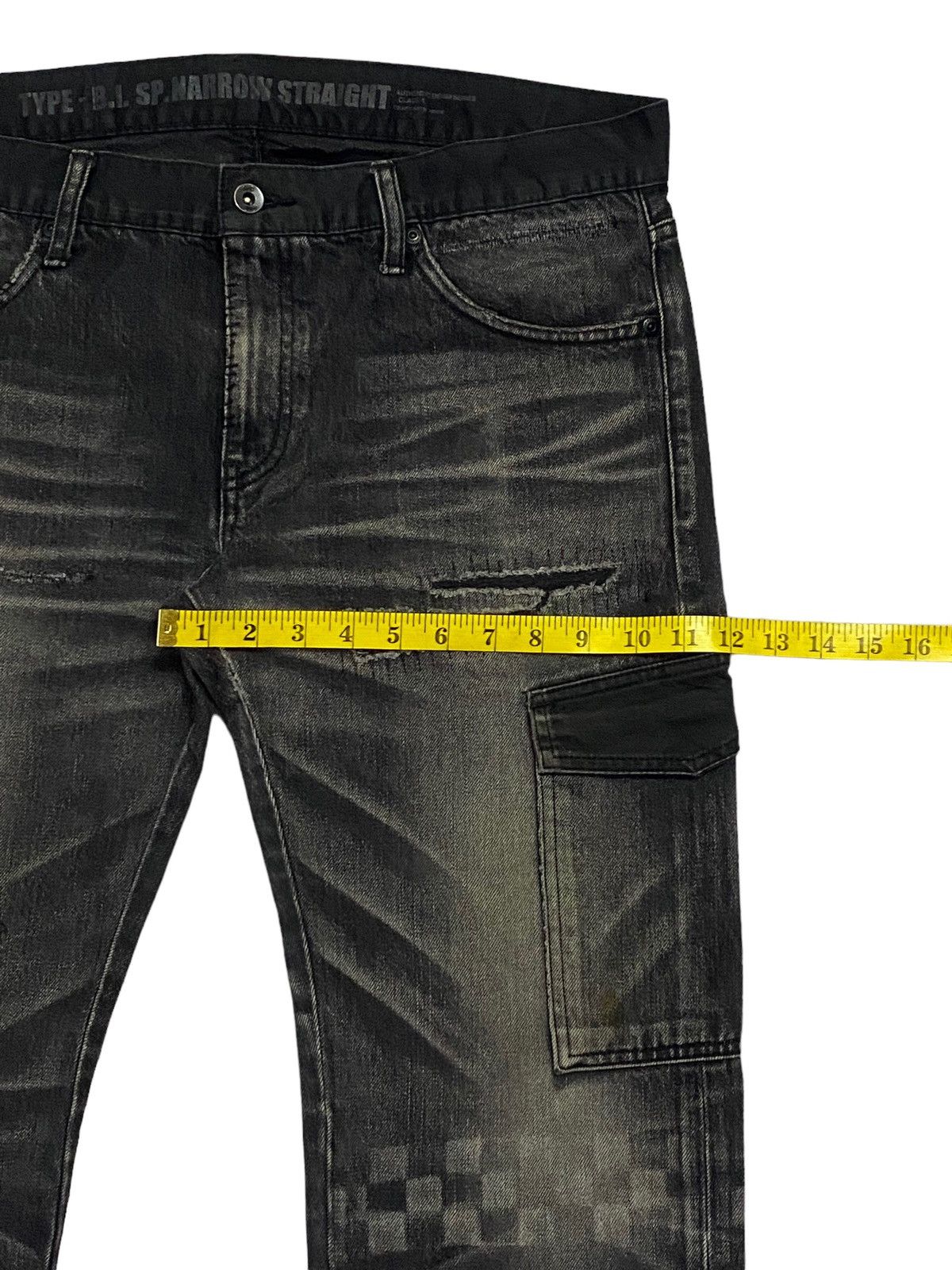 Japanese Brand × Neighborhood Neighborhood Black Icon Distressed Cargo Denim Size US 35 - 8 Thumbnail