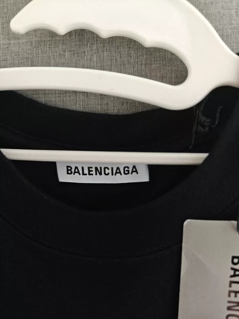 Balenciaga Balenciaga Printed black short sleeve T-shirt Size US M / EU 48-50 / 2 - 3 Thumbnail