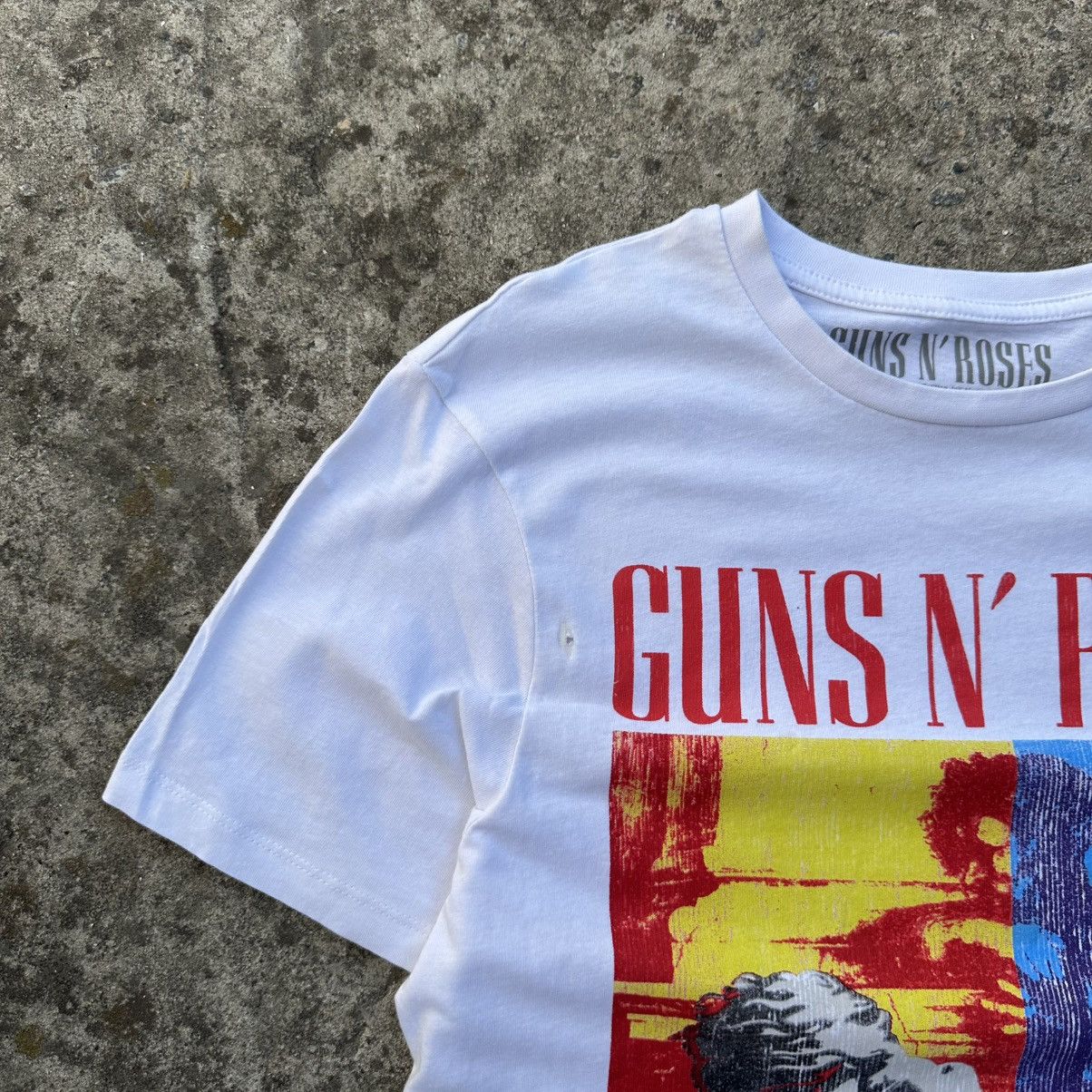 Guns N' Roses Vintage Japanese Style Adult Guns N’ Roses T-shirts Band Size US M / EU 48-50 / 2 - 2 Thumbnail