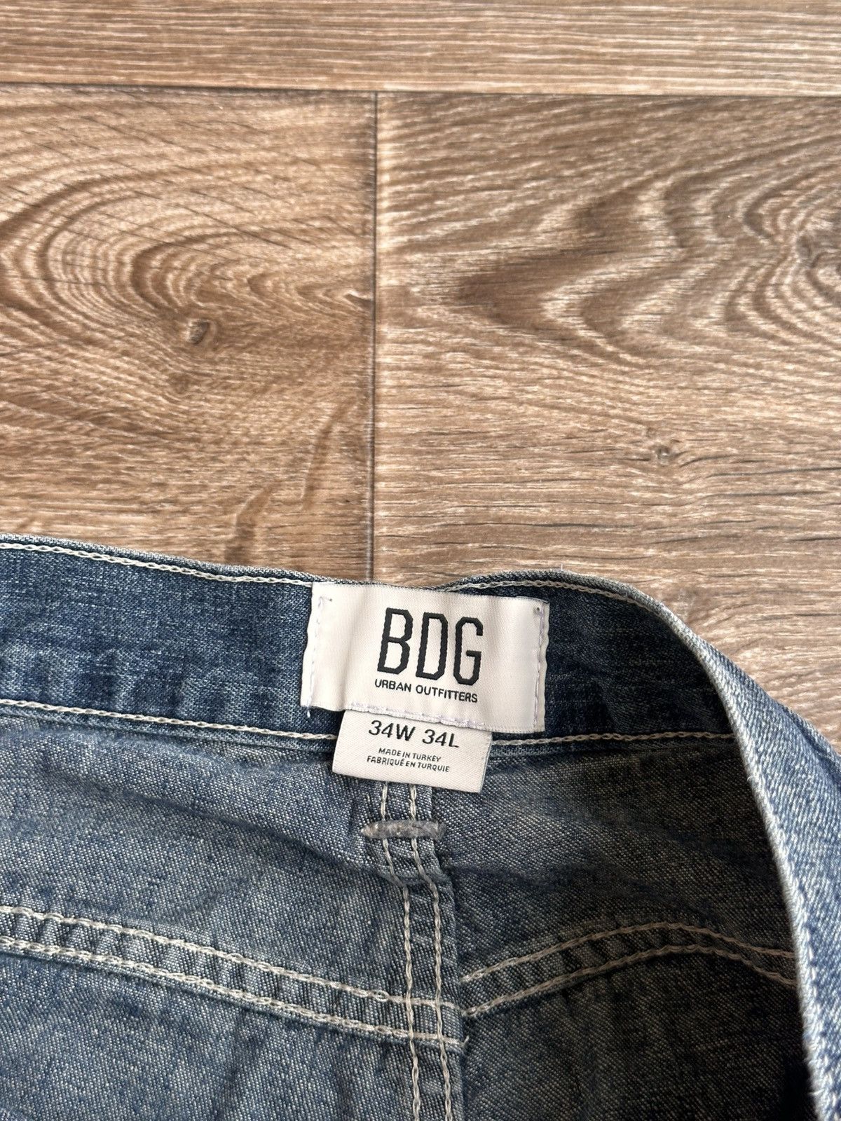 Bdg 🔥 BDG Rare Distressed Wide Baggy Denim Jeans Pants Y2K Blue Size US 34 / EU 50 - 6 Thumbnail
