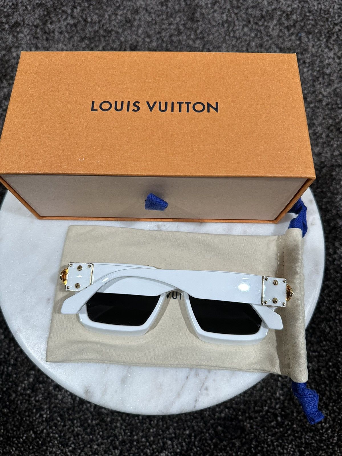 Louis Vuitton Louis Vuitton Virgil Abloh White 1.1 Millionaires Sunglasses Size ONE SIZE - 3 Thumbnail