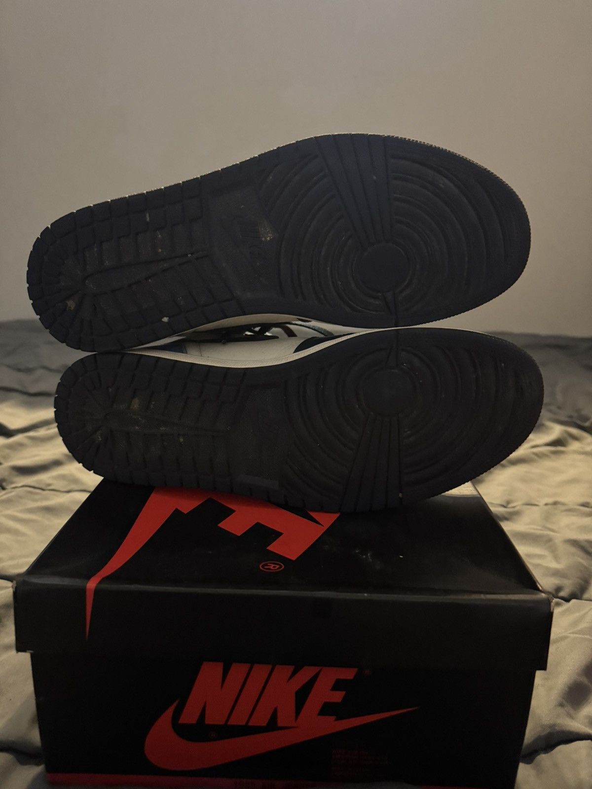 Jordan Brand Jordan 1 Obsidian Size US 10.5 / EU 43-44 - 5 Thumbnail