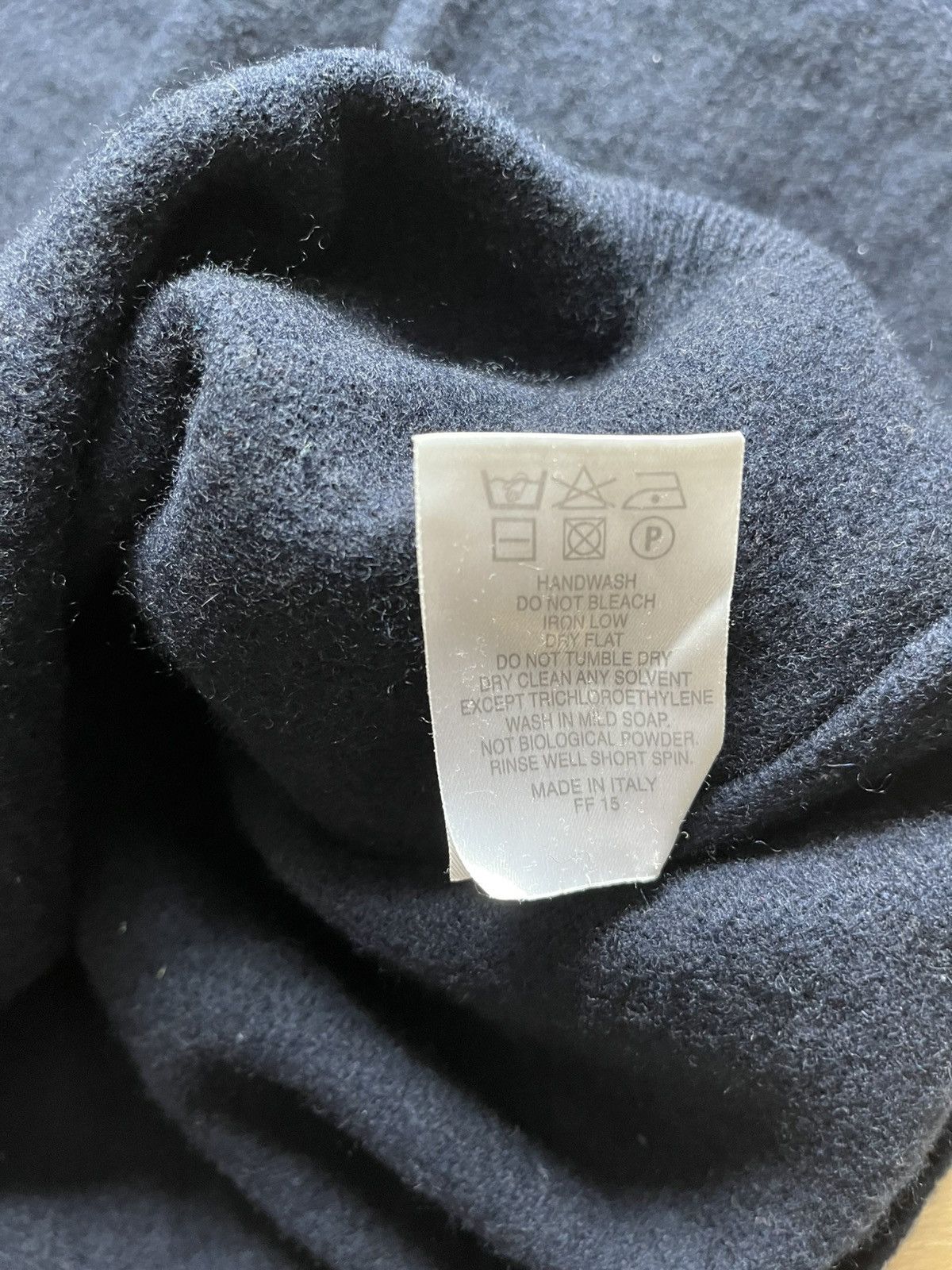 Burberry × Vintage Vintage burberry navy wool knit luxury designer rare cropped Size US M / EU 48-50 / 2 - 7 Thumbnail