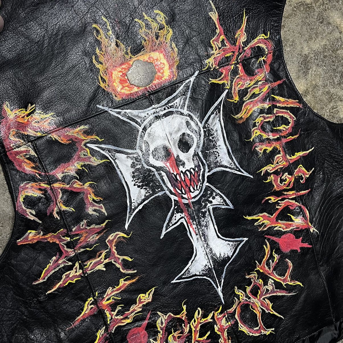 Vintage vintage black leather biker skull chain vest Size US XXL / EU 58 / 5 - 8 Thumbnail