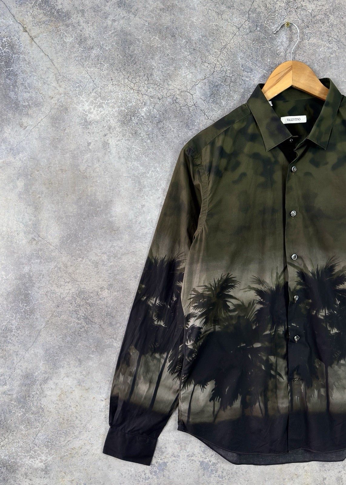 Valentino Valentino Men’s Palm Tree Print Shirt Green Black Size 42 Size US L / EU 52-54 / 3 - 2 Thumbnail