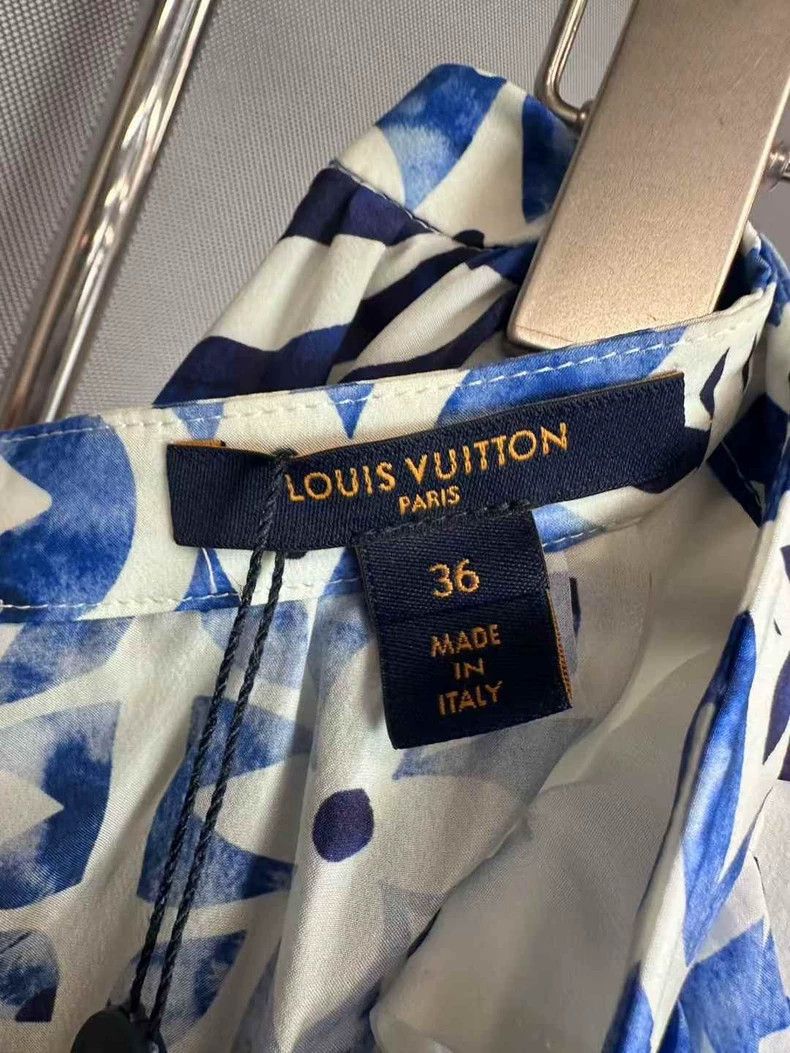Louis Vuitton Louis Vuitton New White and Blue Ocean Silk Pleated Skirt Size 35" - 5 Thumbnail