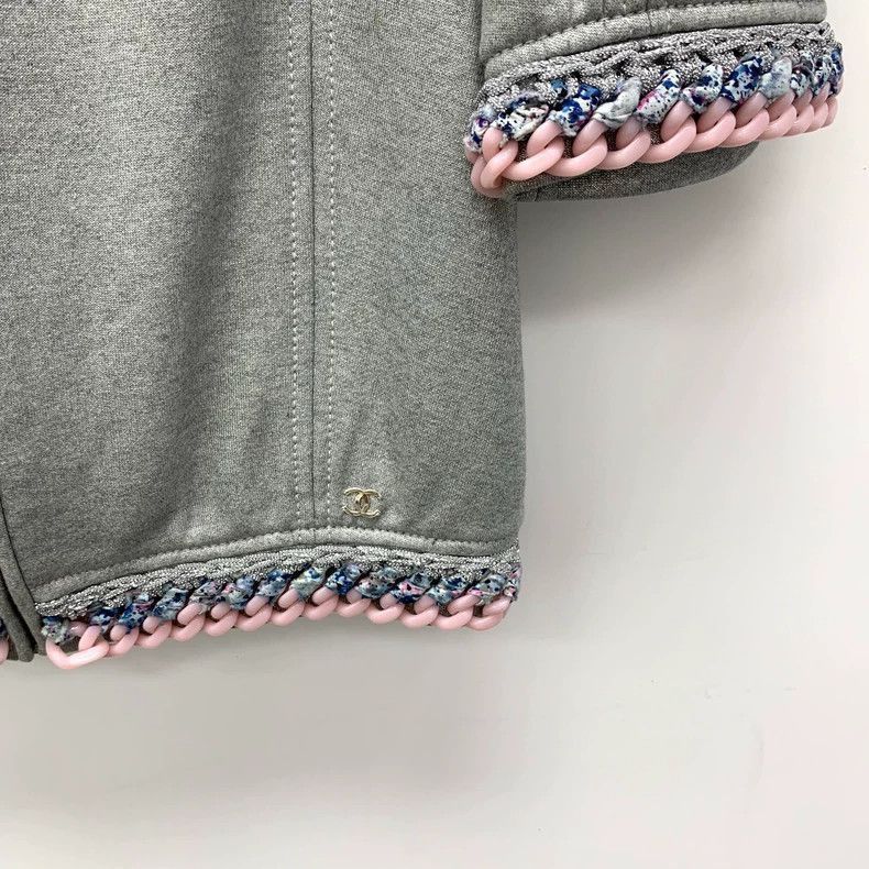 Chanel Chanel Gray Knit Cardigan with Chain Detail -2505 Size US XXS / EU 40 - 4 Thumbnail