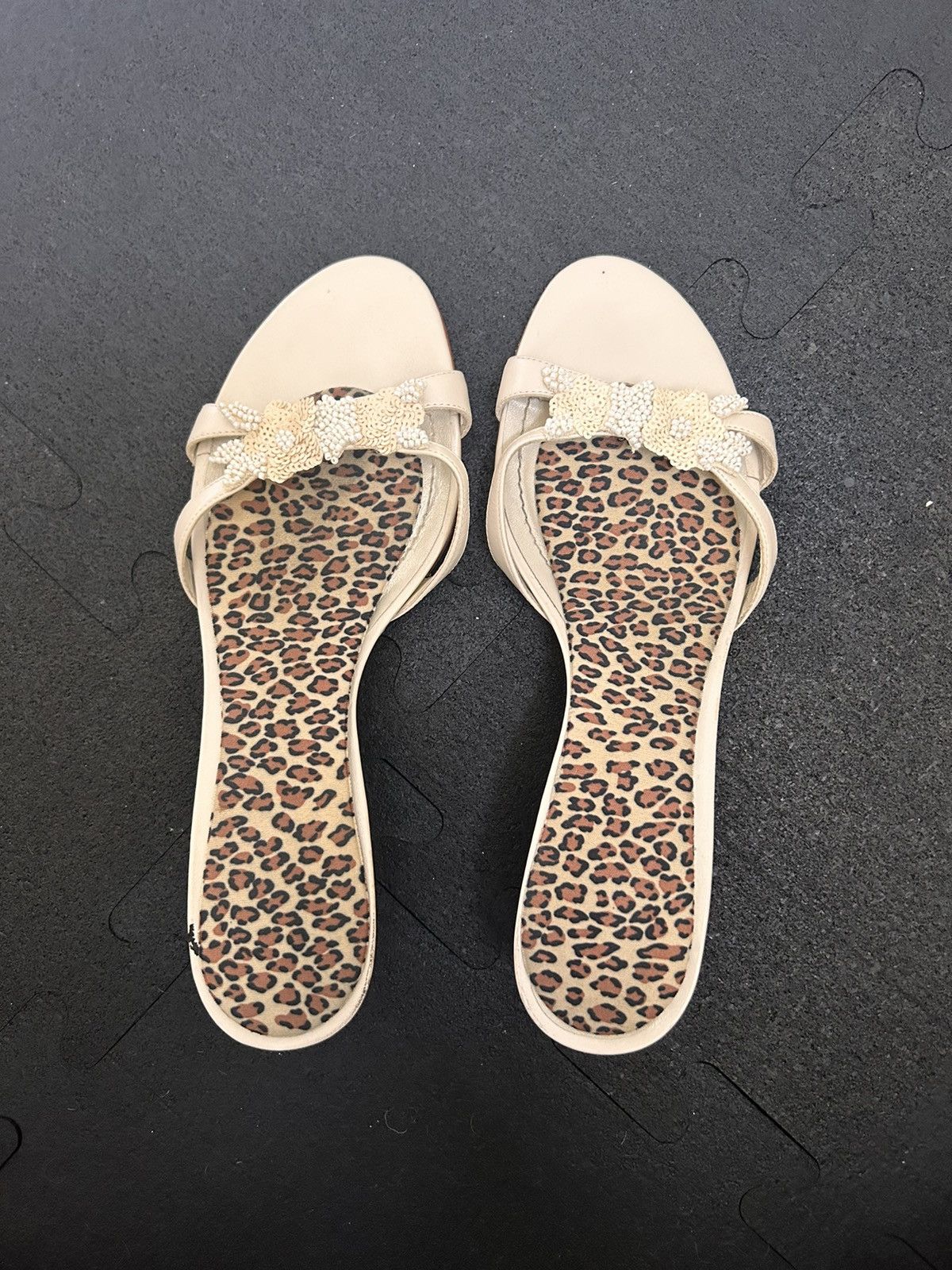 Ann Taylor Leopard Print Floral Kitten Heels Size US 7.5 / IT 37.5 - 1 Thumbnail