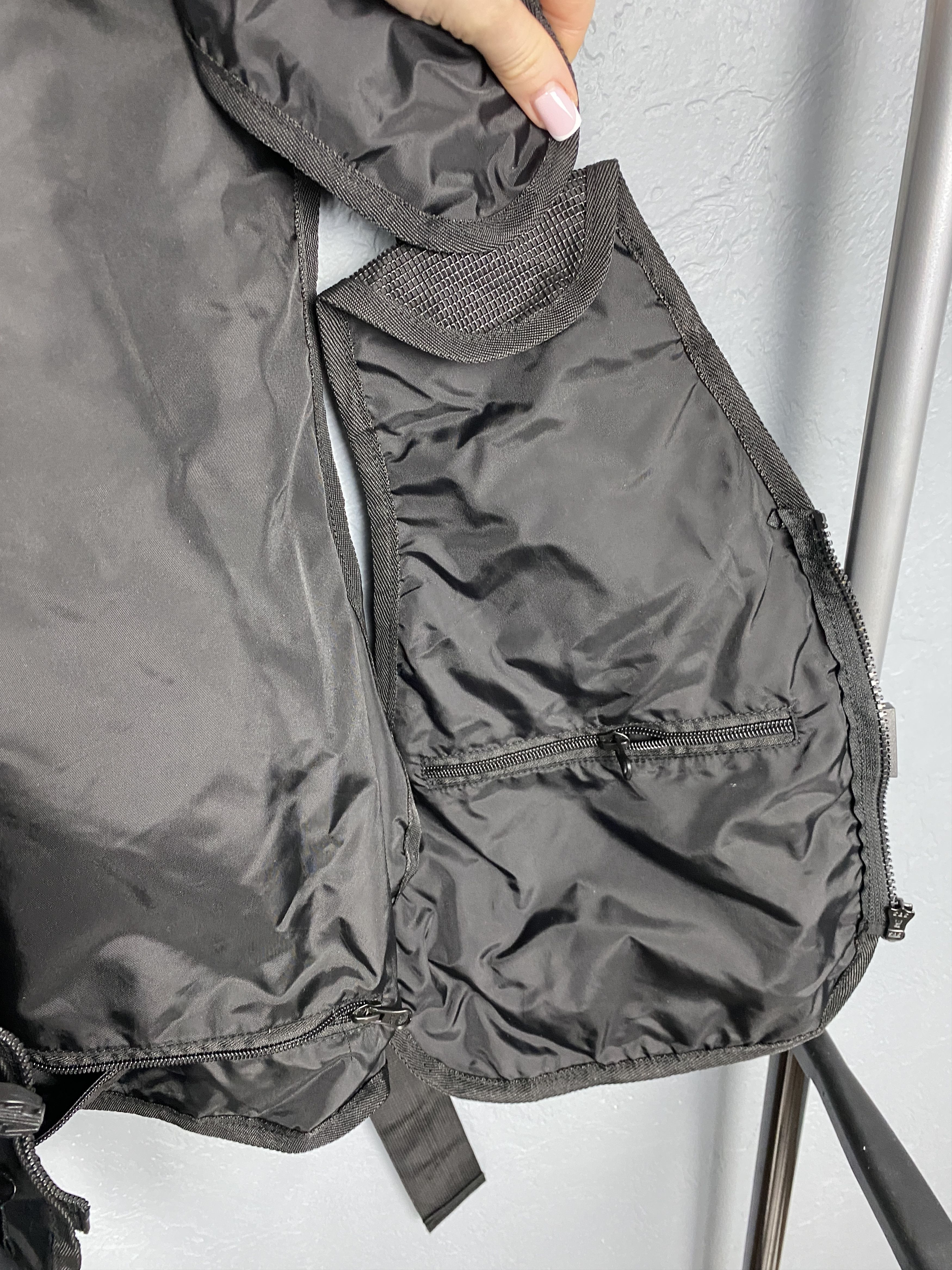 Japanese Brand Multipocket Nylon Vest Fishing Gear Y2K Size US L / EU 52-54 / 3 - 7 Thumbnail