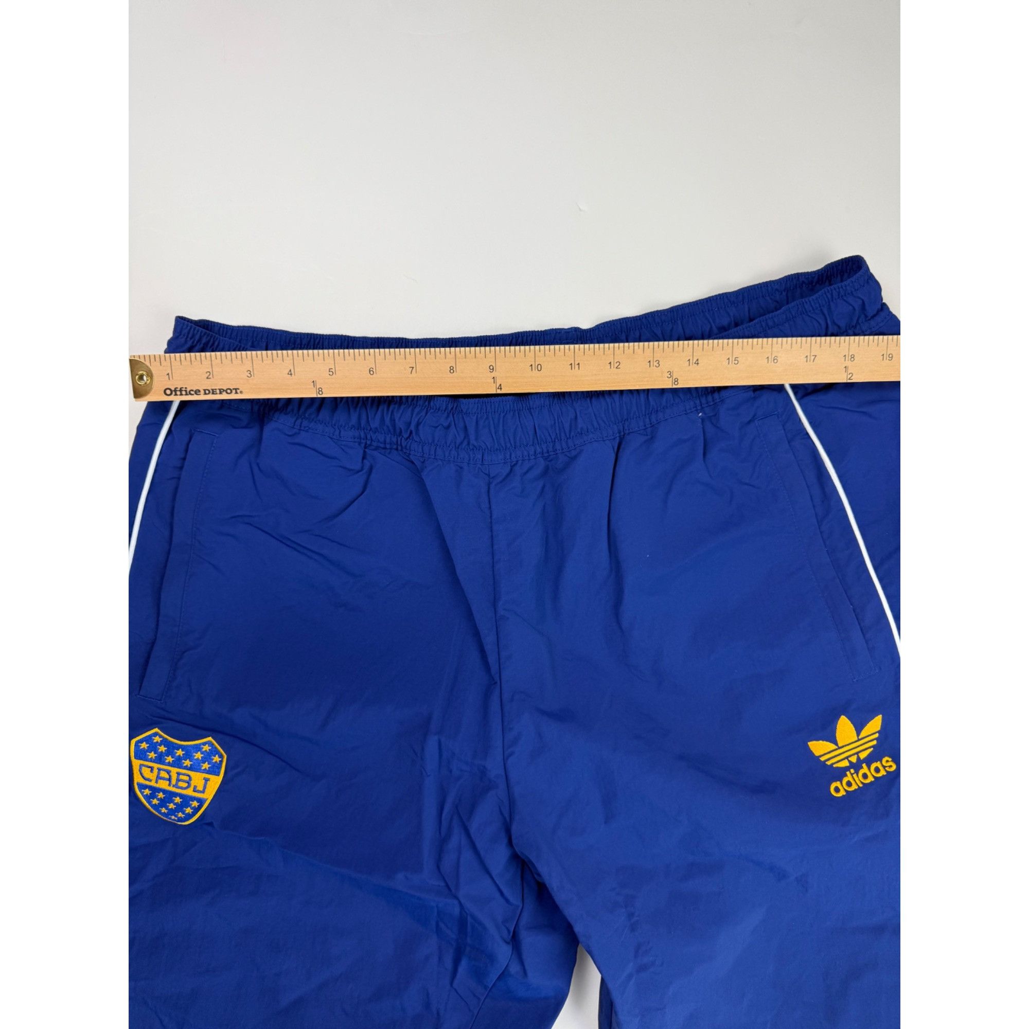 Adidas Size XL - Adidas Originals x Boca Juniors “Bring Back" Track Size US 34 / EU 50 - 6 Thumbnail