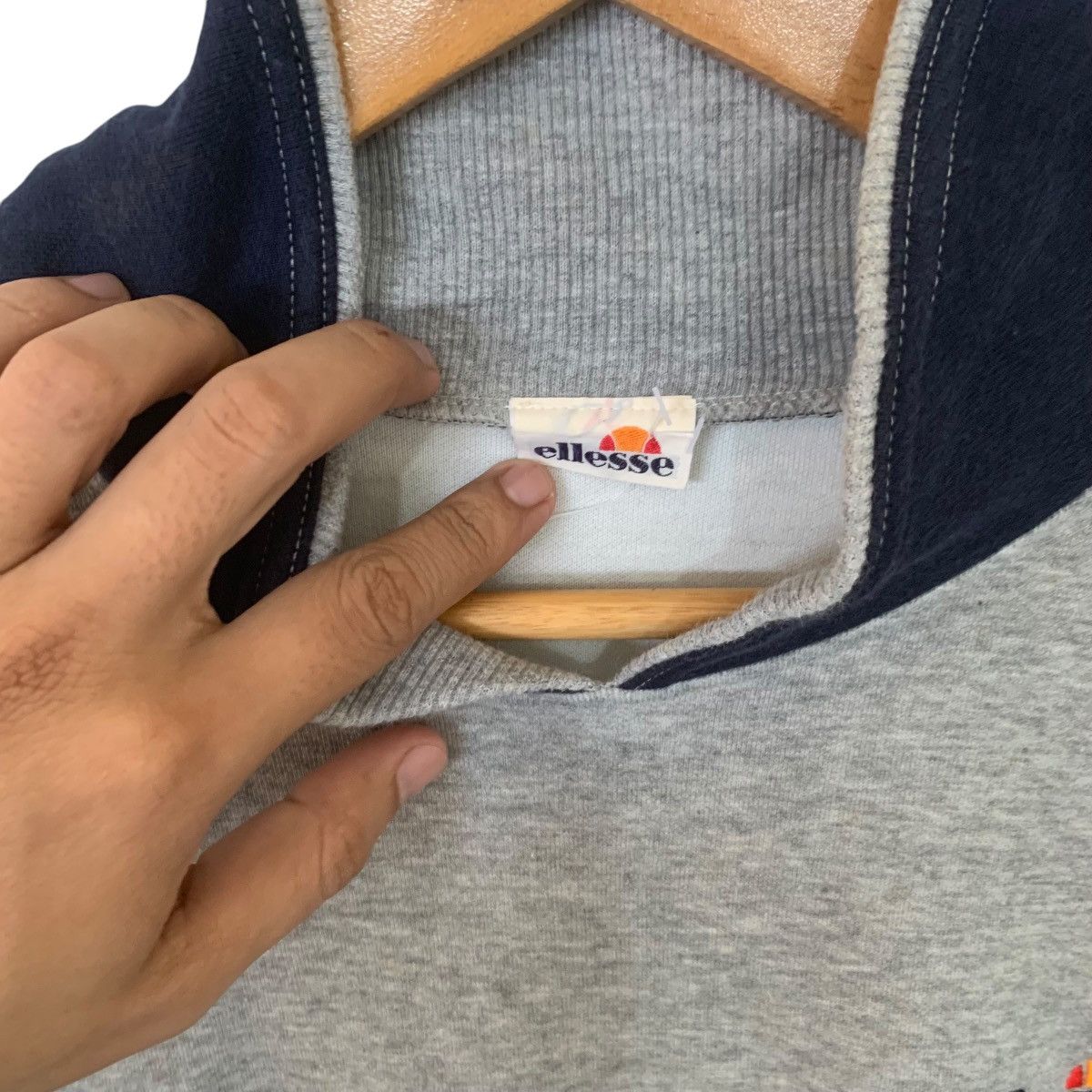 Vintage Ellesse Vintage Sweatshirt 90s Streetwear Medium Size US M / EU 48-50 / 2 - 3 Thumbnail