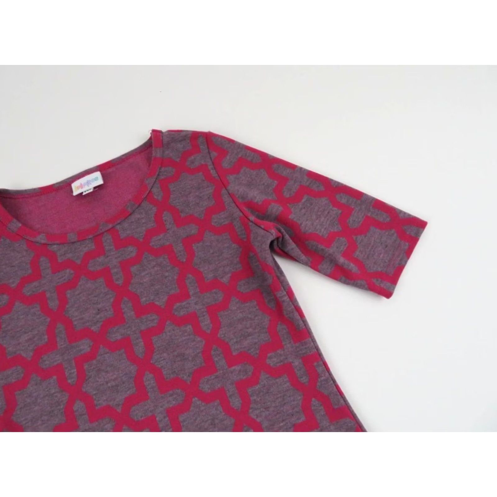 Vintage LuLaRoe Dress Pink Geometric Julia Dress 2XS 2XS Women's Pink Geometric Julia Dress Vintage LuLaRoe Size XXS / US 00 / IT 34 - 4 Thumbnail