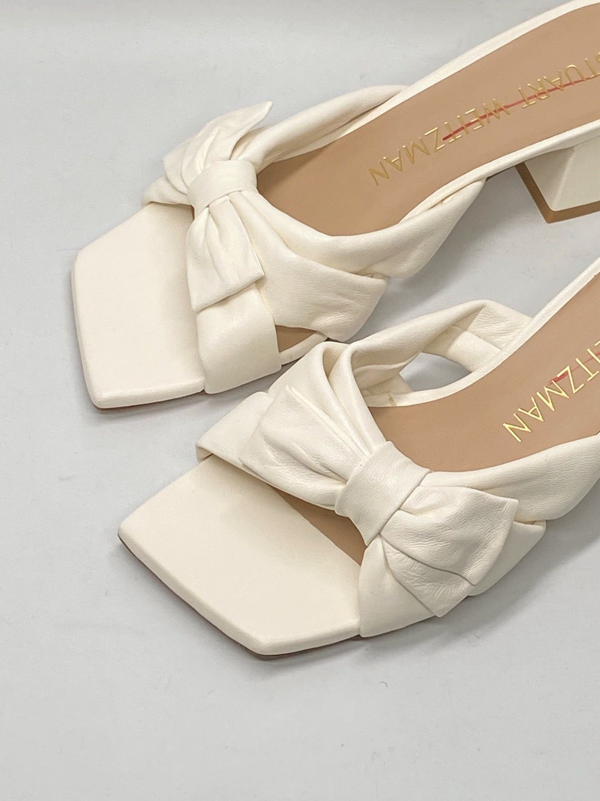Stuart Weitzman Stuart Weitzman Slip On Bow Sandals size 7 Size US 7 / IT 37 - 5 Thumbnail