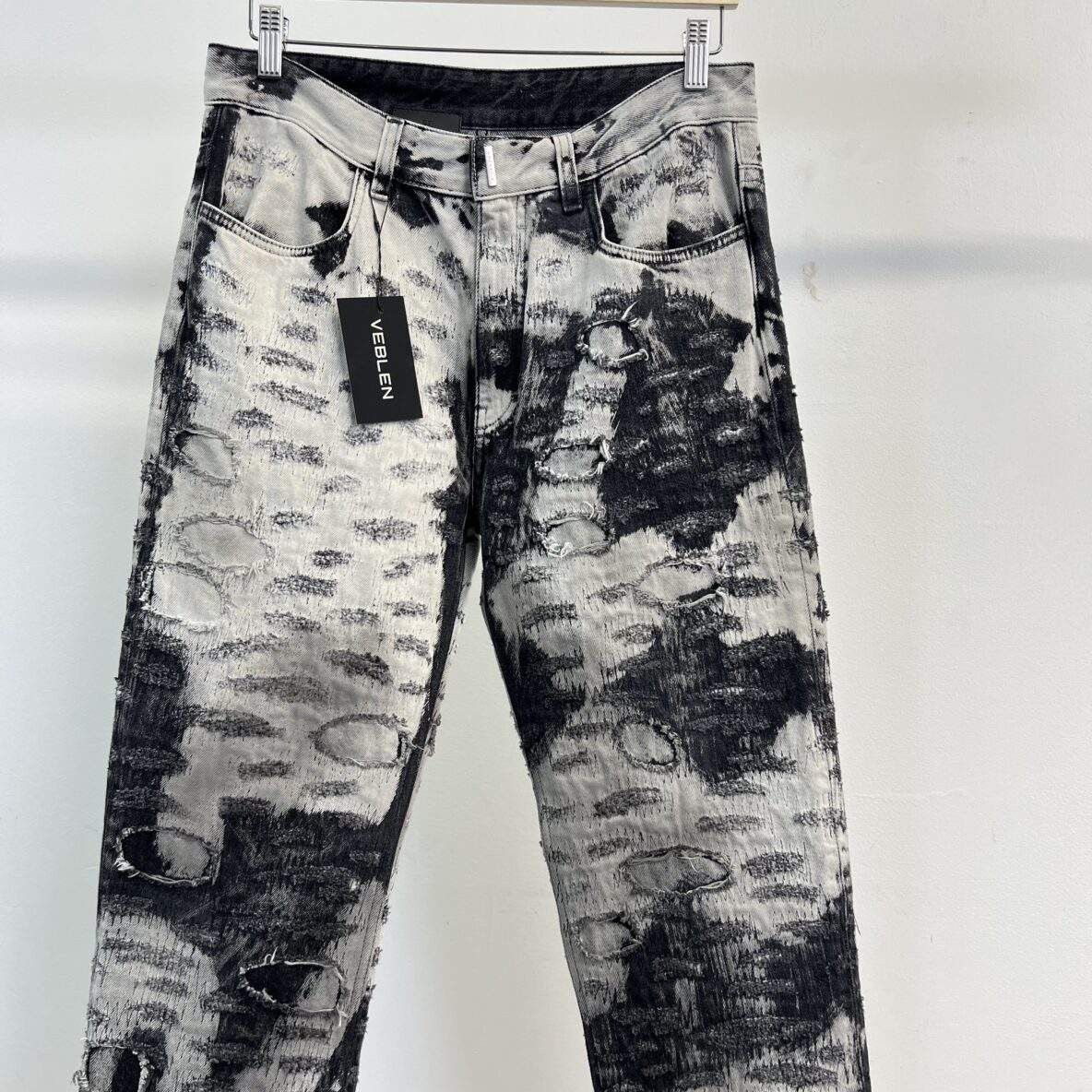Givenchy Givenchy Sample Destroyed Jeans Size US 30 / EU 46 - 2 Thumbnail