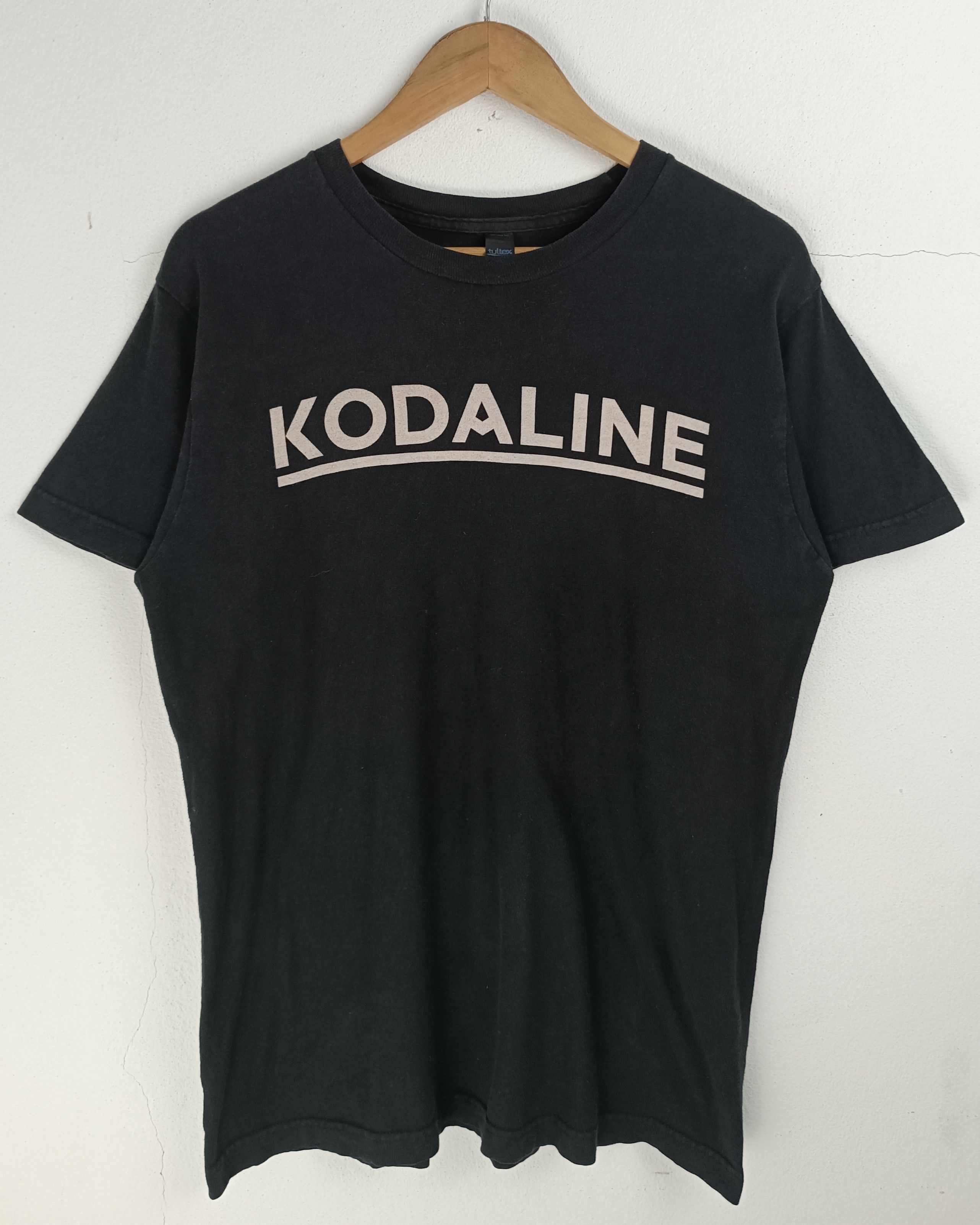 Band Tees VINTAGE 2015 KODALINE TOUR FADED TEE kasabian lumineers Size US M / EU 48-50 / 2 - 3 Thumbnail