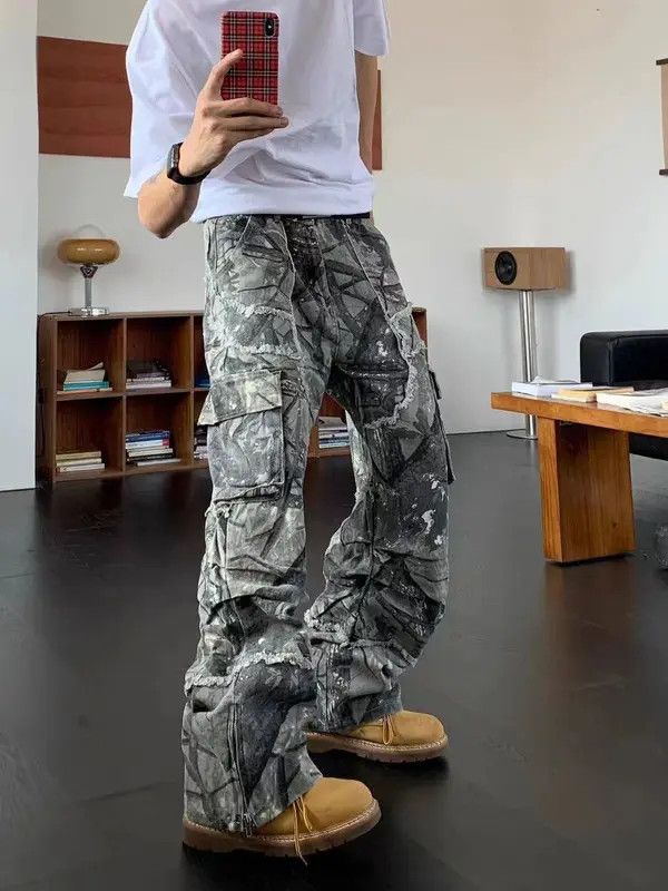 VIBE Retro Camo Multi-Pocket Wide-Leg Cargo Jeans Size US 32 / EU 48 - 1 Thumbnail