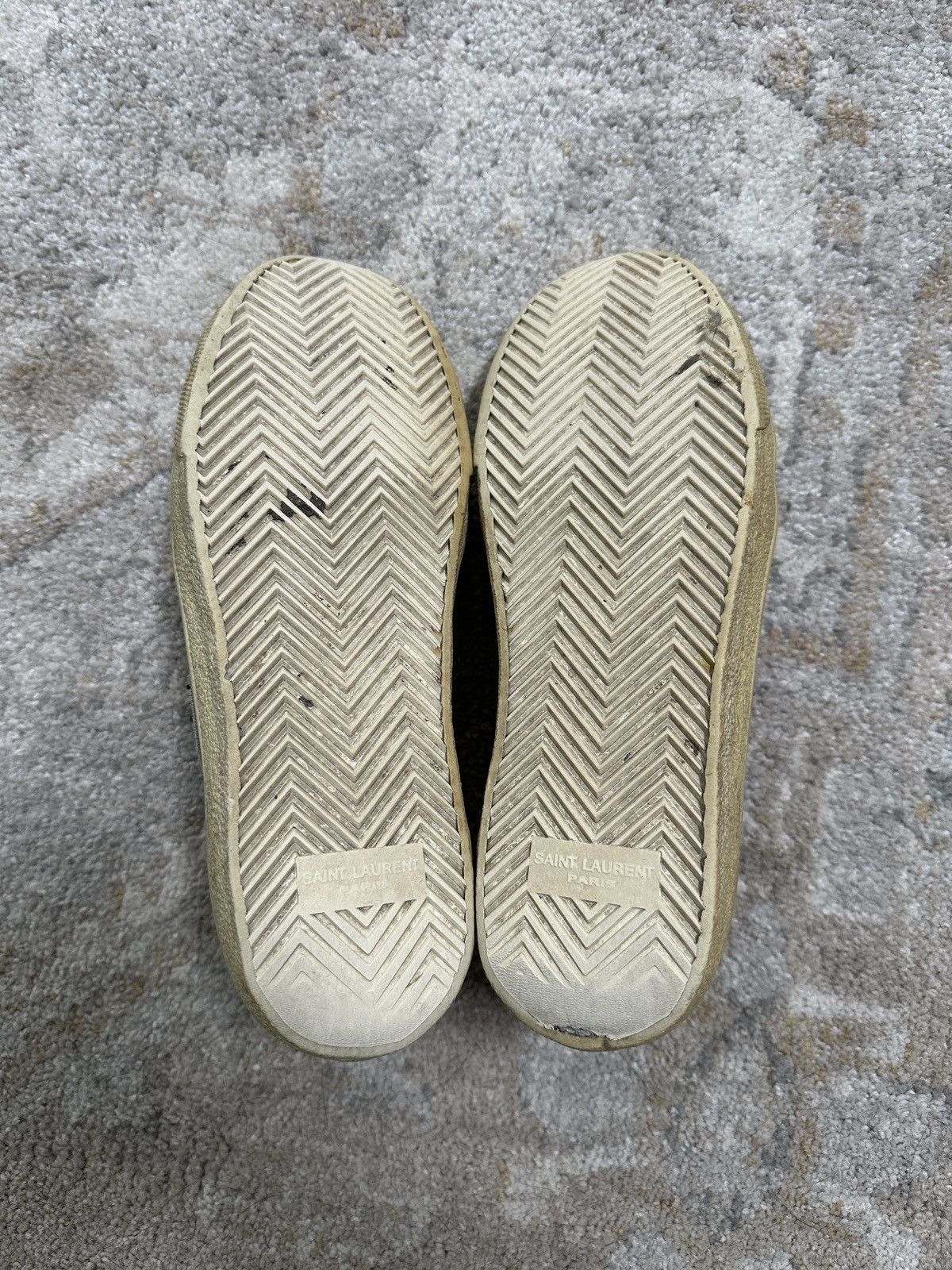 Saint Laurent Paris Saint Laurent Paris Glitter Diamond Patch Low Top Sneakers Size US 8 / IT 38 - 7 Thumbnail