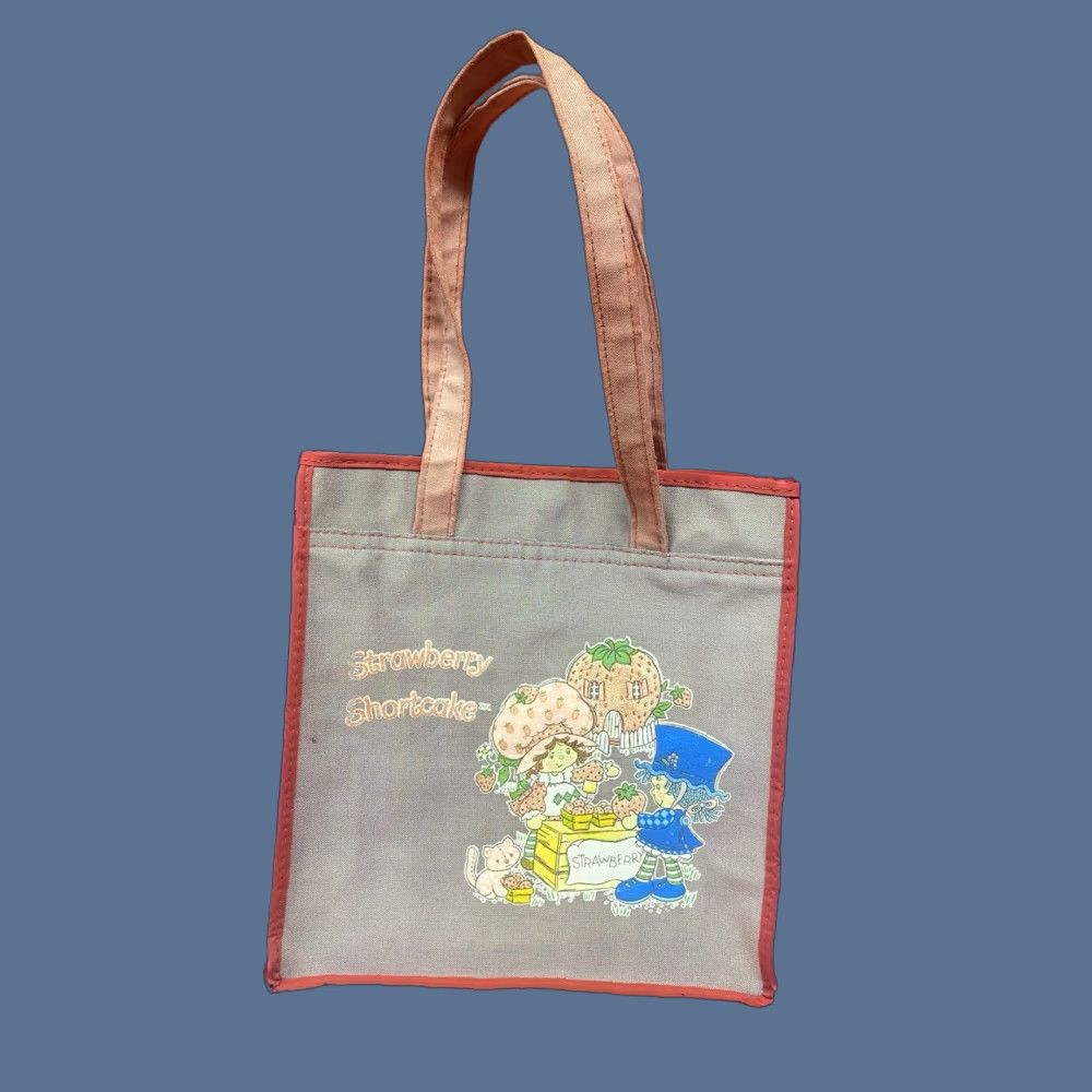 Vintage VINTAGE 80s Strawberry Shortcake Tote Bag Canvas Faded Medium Size Girls Size ONE SIZE - 1 Thumbnail
