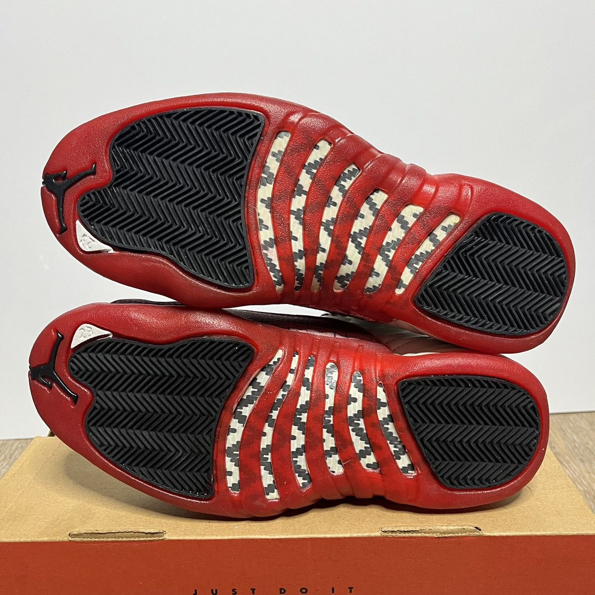 Jordan Brand × Vintage OG 1997 cherry. 12s Size US 8 / EU 41 - 6 Thumbnail