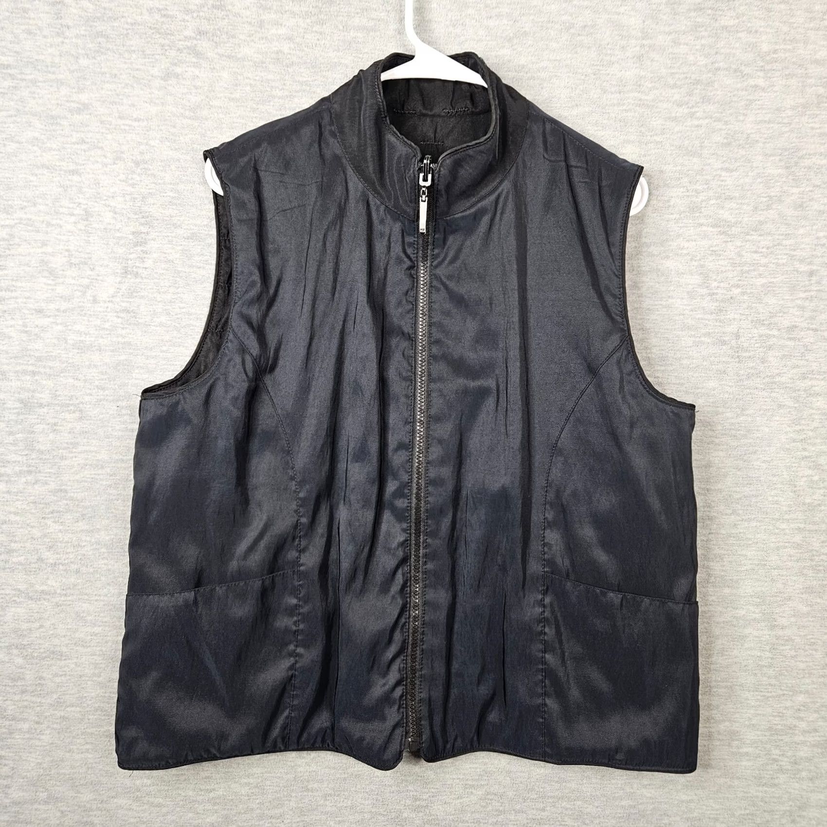 Vintage Mycra Pac Women's Vest Full Zip Embroidered Black L Sportswear Outdoor Casual Front Zip Vest Size L / US 10 / IT 46 - 3 Thumbnail
