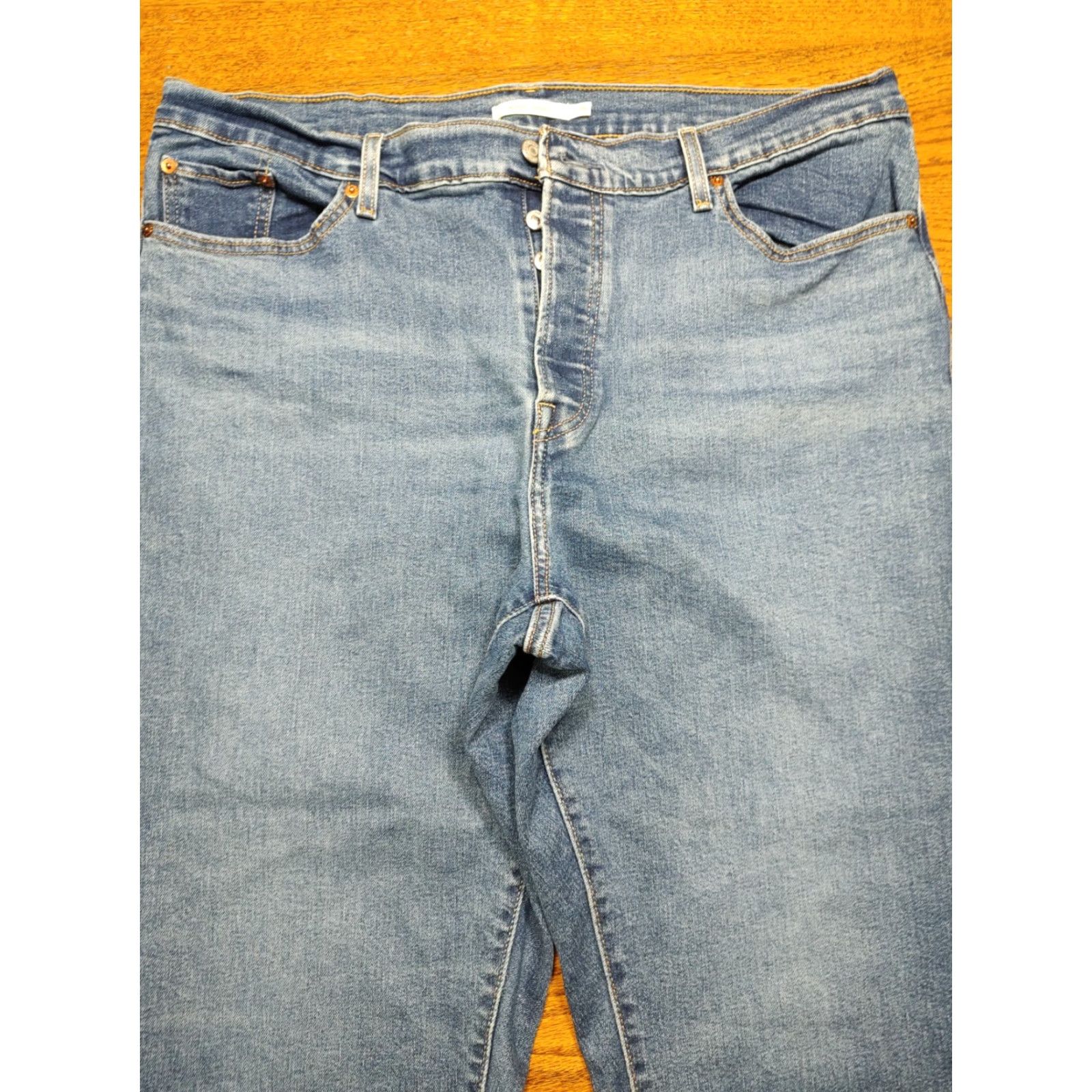 Levi's VINTAGE? No, Levis Jeans Womens Plus 20W 25Inseam Blue Denim Wedgie Straight Button Fly Jeans Women Size 42" / US 20 - 3 Thumbnail