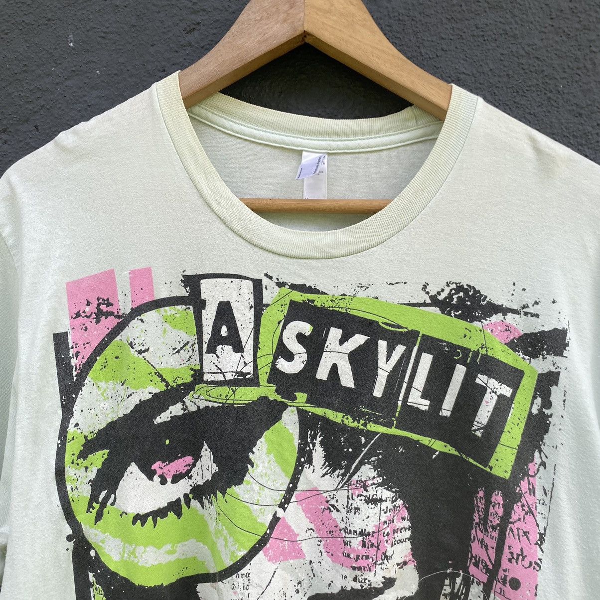 Band Tees Thrashed Faded Vintage Y2K A Skylit Drive ERD GRUNGE TEE Size US M / EU 48-50 / 2 - 3 Thumbnail