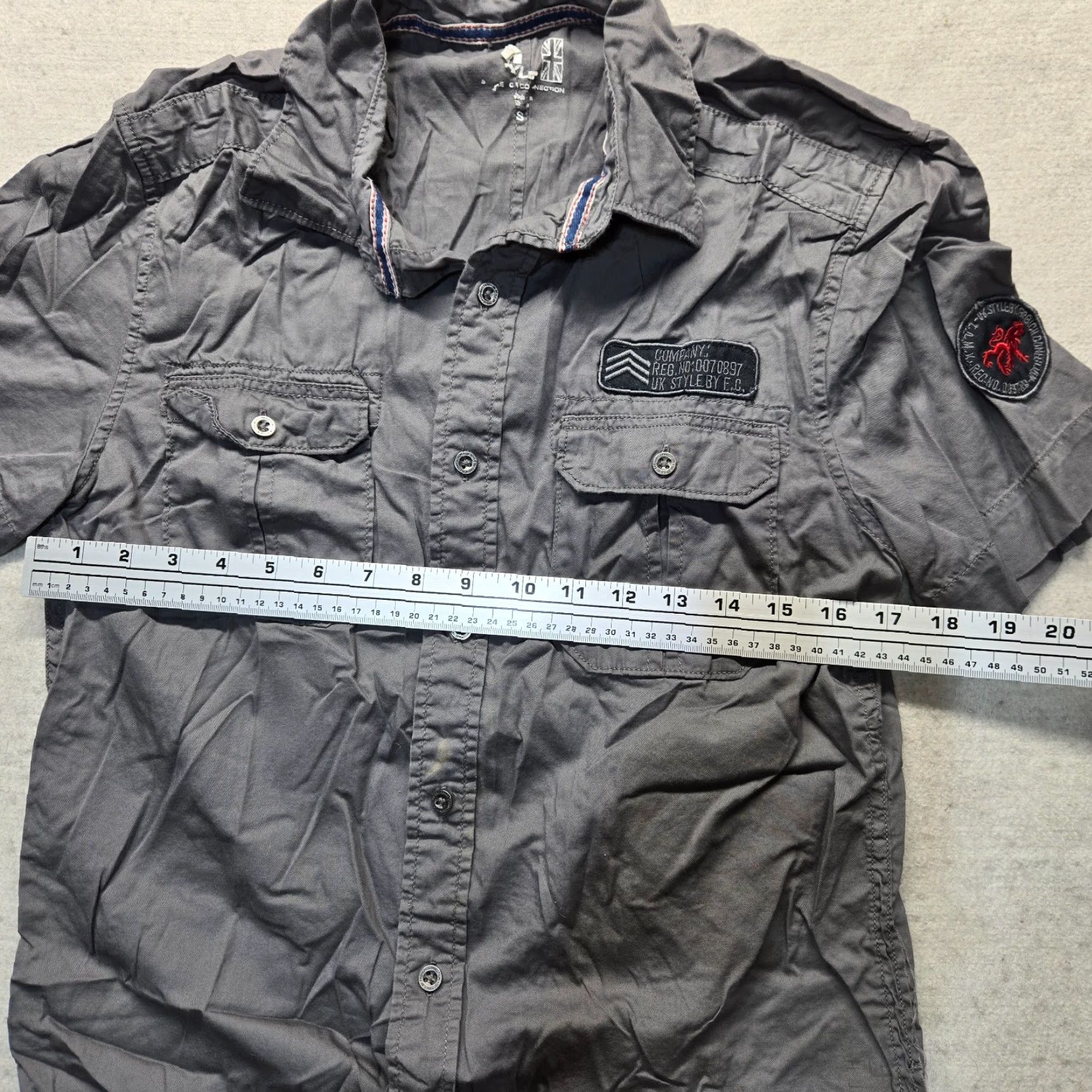 French Connection VINTAGE? No. This is French Connection Shirt, Gray Short Sleeve Button-Up with Pockets - Men S, Cotton Blend, Plaid Pattern, Classic Style Size US S / EU 44-46 / 1 - 7 Thumbnail