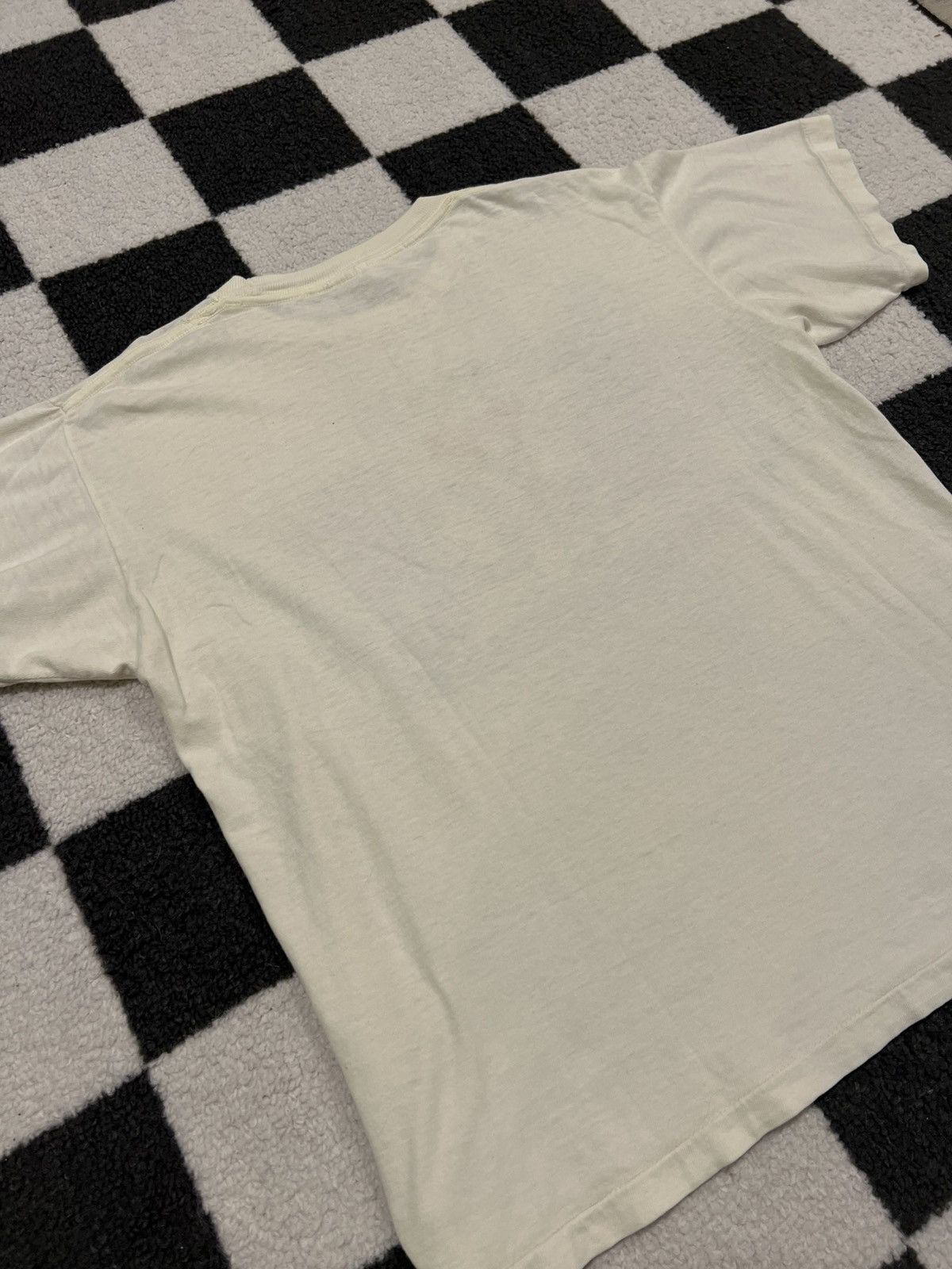 Vintage Vintage 1980's Alice In Wonderland Disney Tee Size US M / EU 48-50 / 2 - 7 Thumbnail