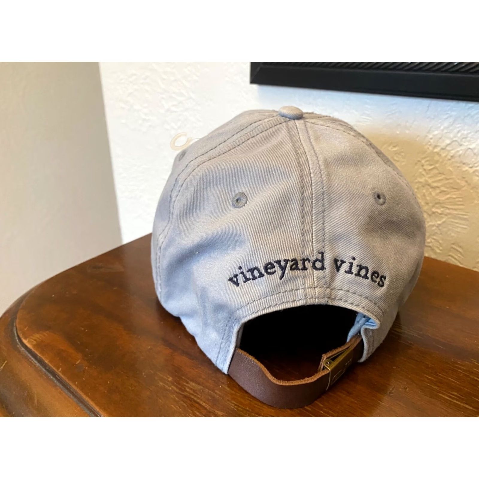 Vineyard Vines Vineyard Vines Hat Mens One Size Blue Leather Strapback Adjustable Cap Whale Men Women Size ONE SIZE - 3 Thumbnail