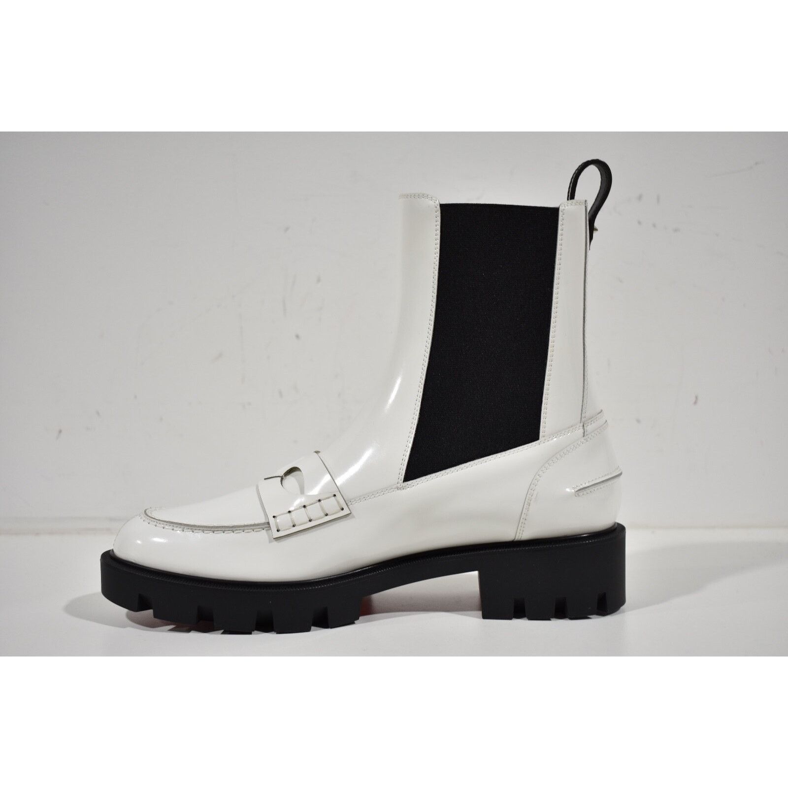 Christian Louboutin Christian Louboutin Montezu Lug Flat White Black Leather Size US 10 / IT 40 - 8 Thumbnail