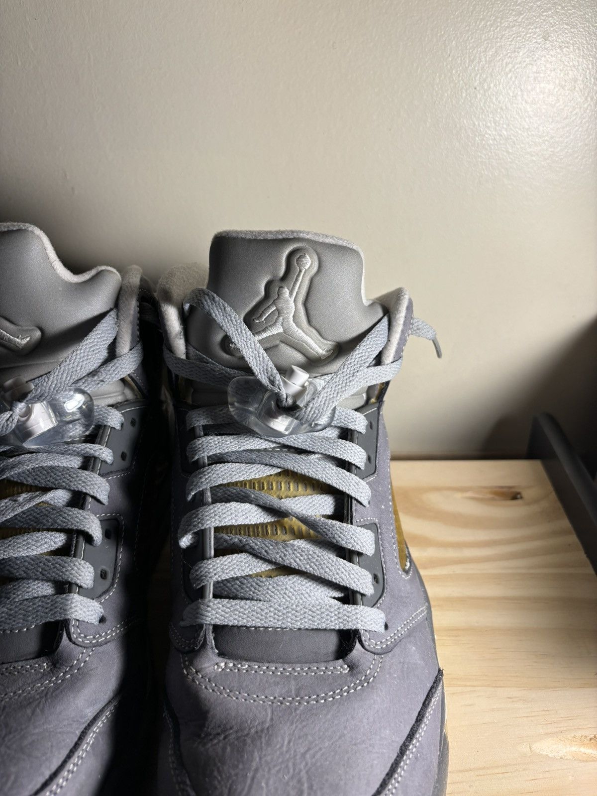 Jordan Brand Jordan 5 Wolf Grey Size US 9.5 / EU 42-43 - 3 Thumbnail