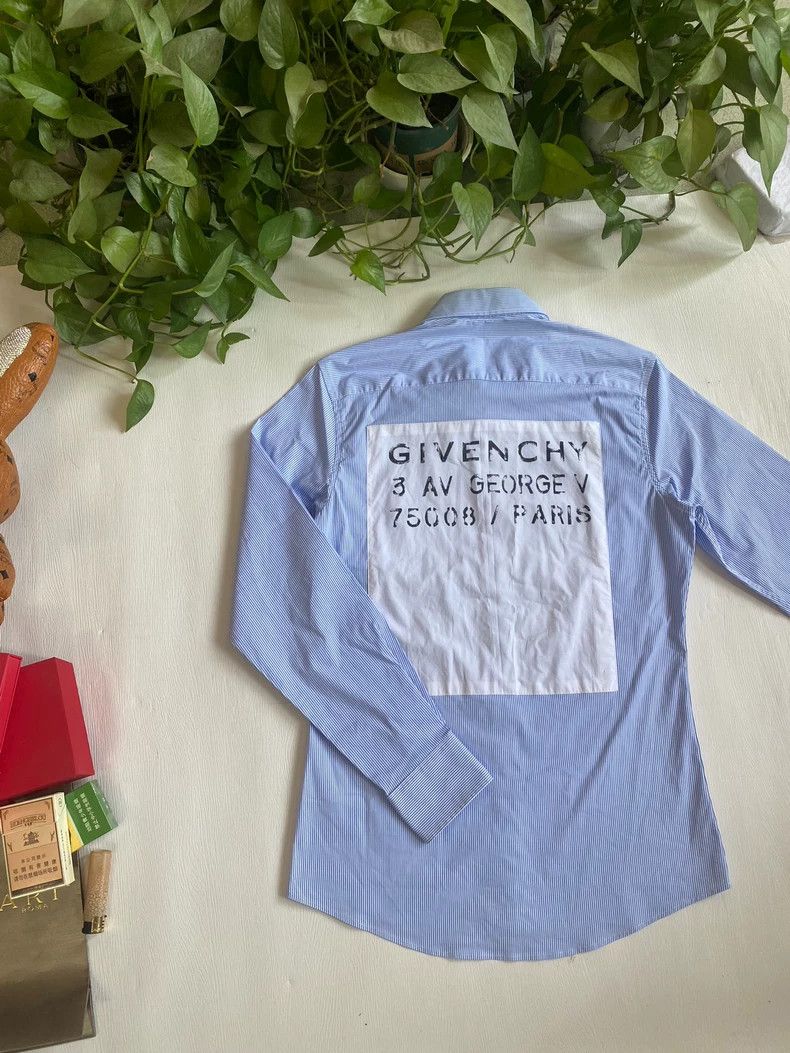Givenchy Givenchy Shirt, classic, blue and white striped Size US M / EU 48-50 / 2 - 2 Thumbnail