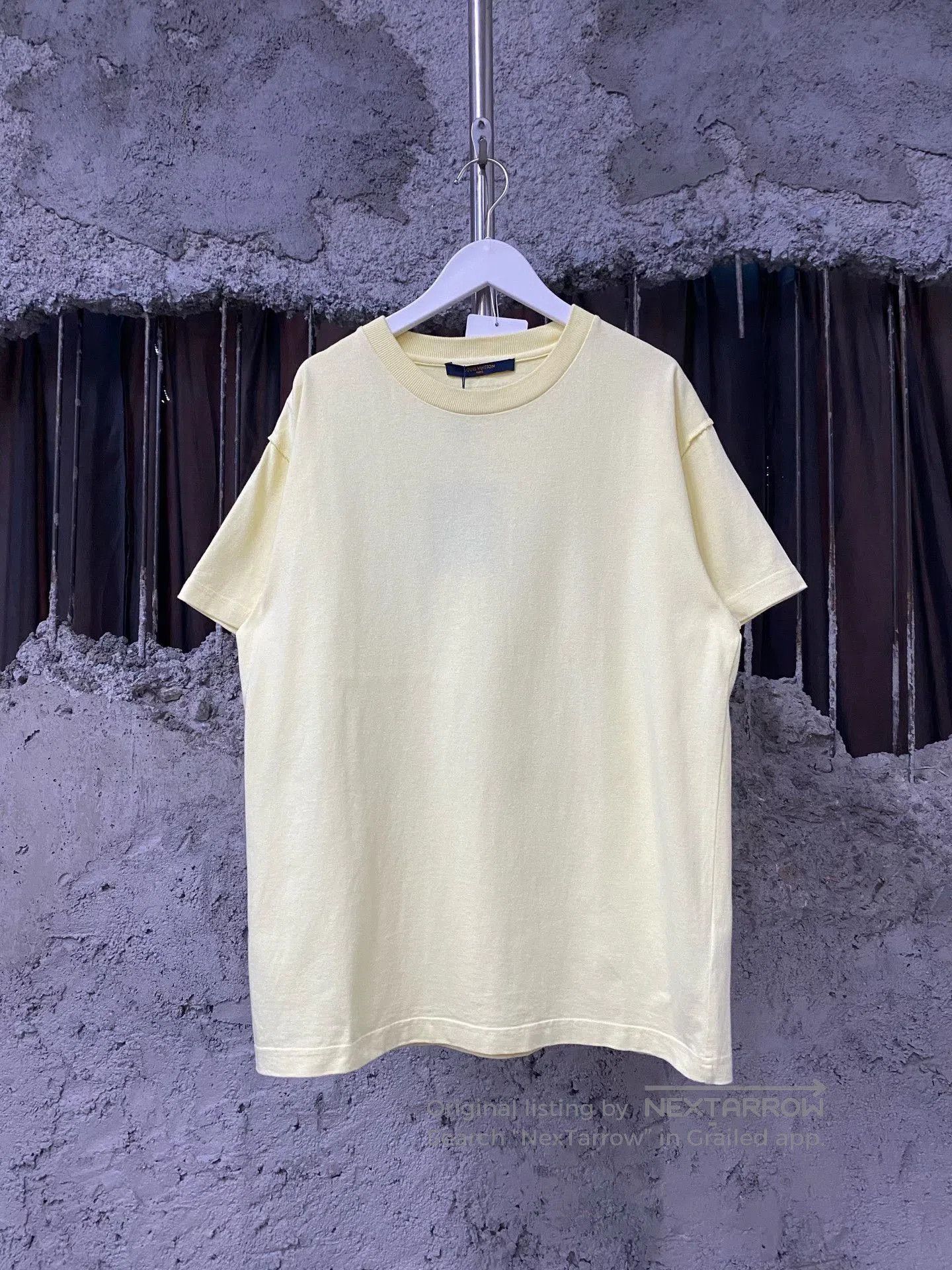 Louis Vuitton louis vuitton short sleeve yellow shirt. Size US XS / EU 42 / 0 - 1 Thumbnail