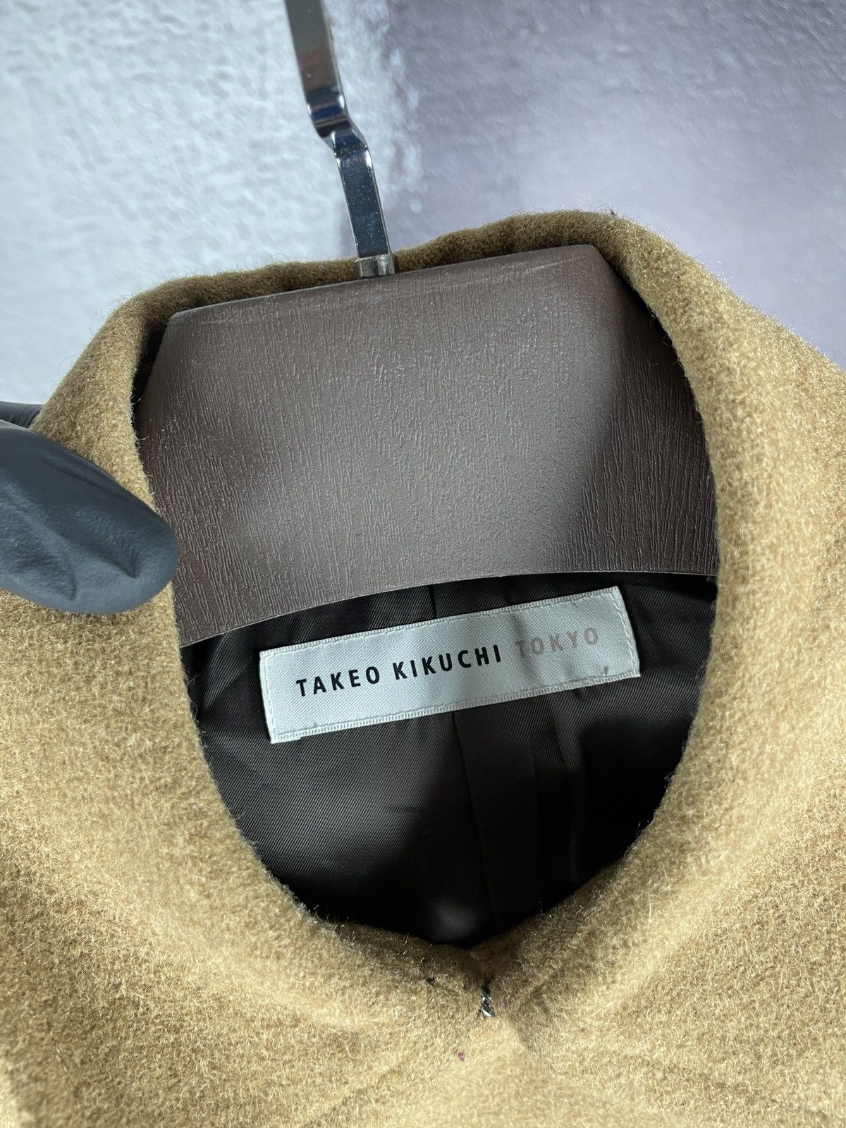 Japanese Brand Takeo Kikuchi Tokyo beige double breasted wool pea coat Size US L / EU 52-54 / 3 - 10 Thumbnail