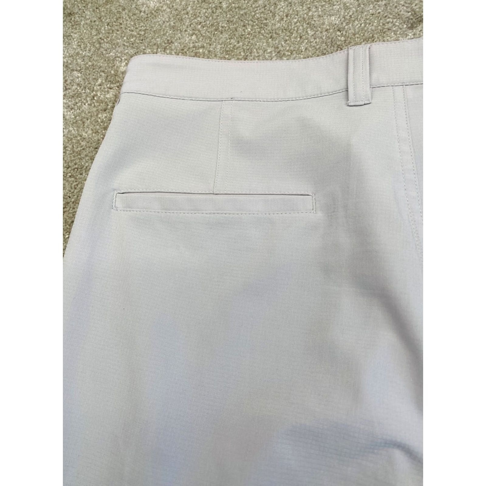 TravisMathew Travis Mattews Performance Golf Shorts Men's 32x9.5 Chino Gray Stretch 6525 Size US 32 / EU 48 - 6 Thumbnail