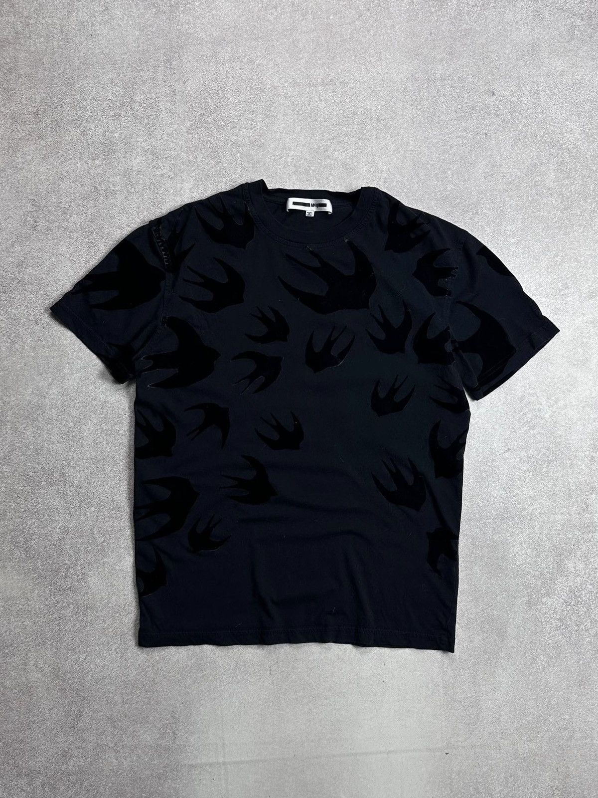 Alexander McQueen Vintage Alexander McQueen MCQ Birds T-shirt S Size US S / EU 44-46 / 1 - 1 Thumbnail