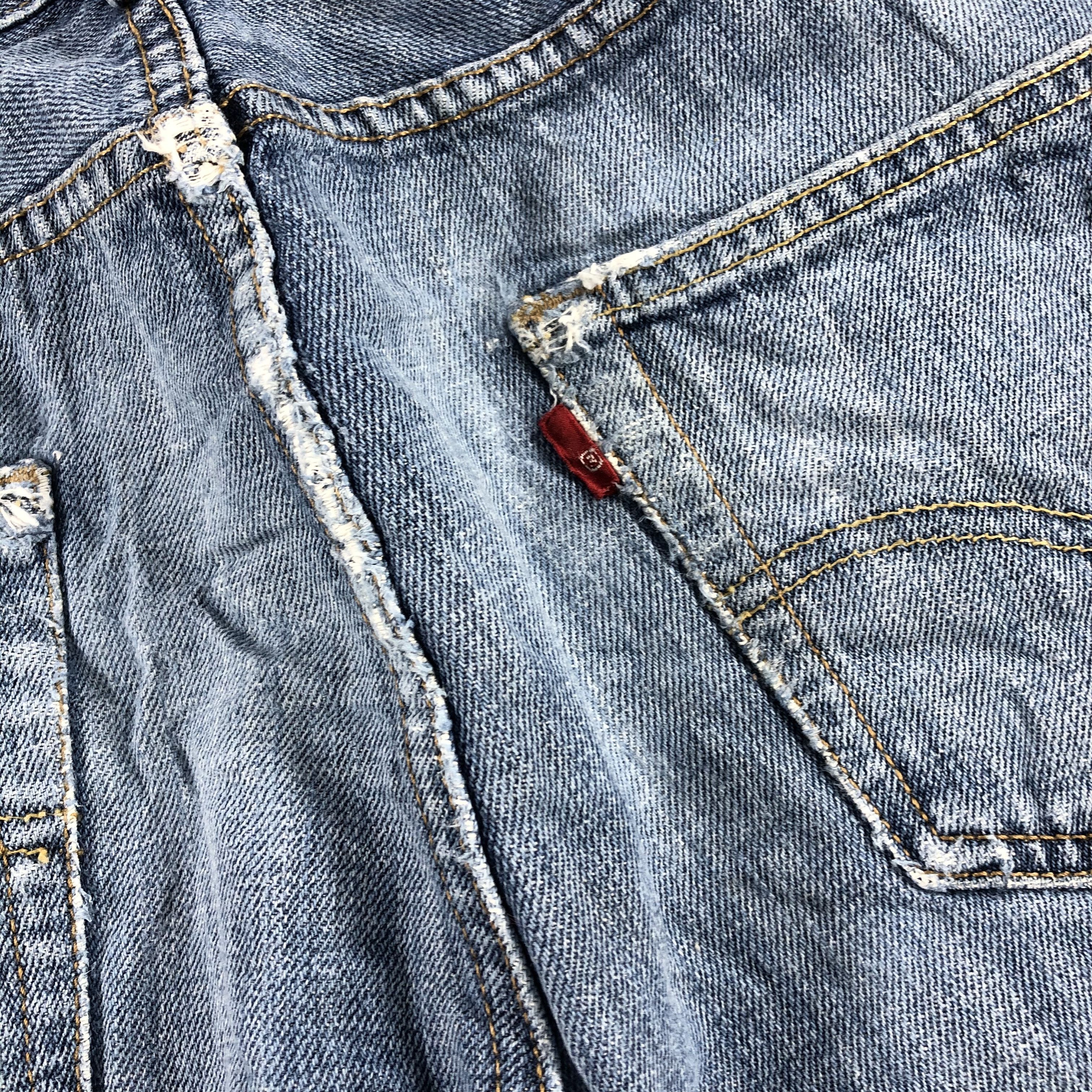 Levi's Vintage Blue Wash Levis 501 Jeans-J2208 Size US 33 - 10 Thumbnail