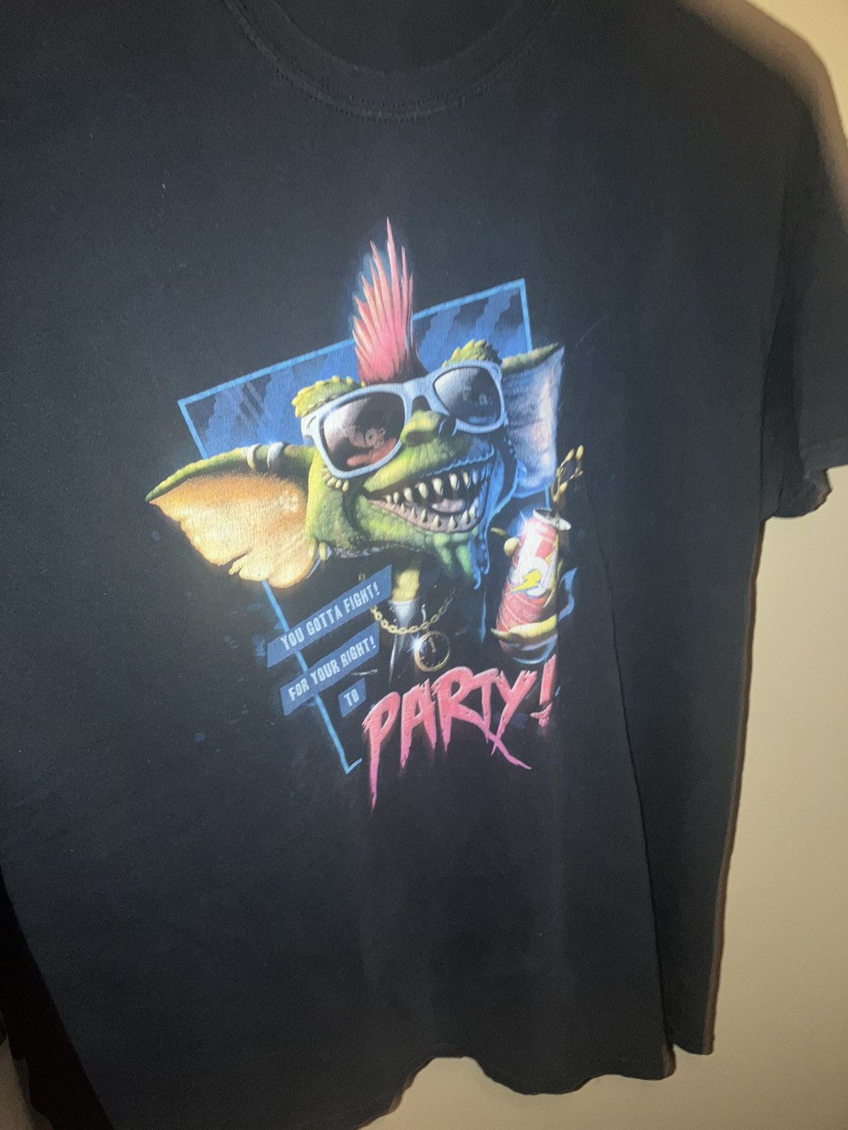 Vintage Rare gremlins movie jolt soda graphic shirt medium Size US M / EU 48-50 / 2 - 7 Thumbnail