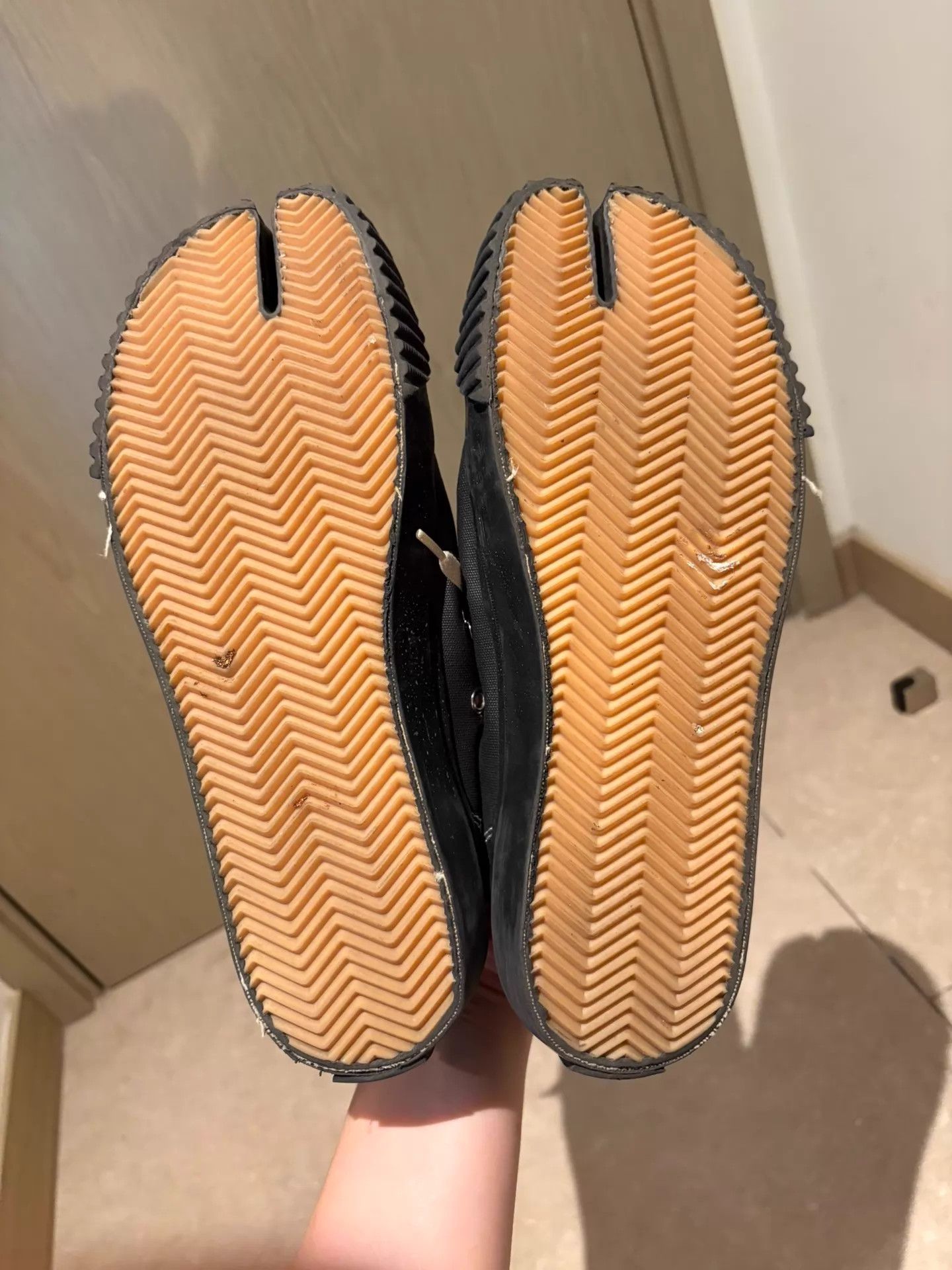 Maison Margiela Maison Margiela Tabi Early Canvas Cookies 41.5 Black Size US 8.5 / EU 41-42 - 5 Thumbnail