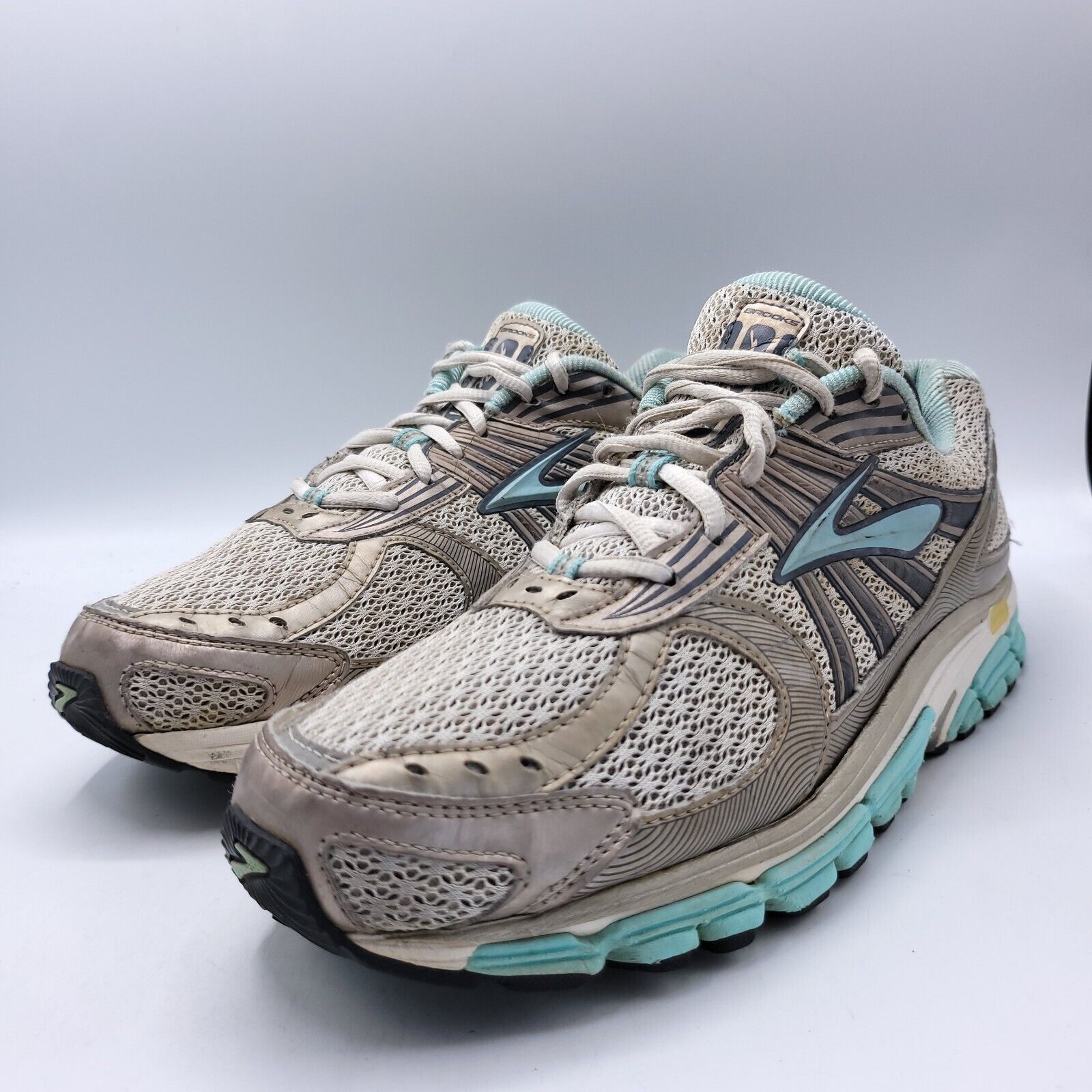 Brooks Brooks Ariel 1 Shoe Womens Size 11.5 1201162B548 White Blue Size US 11.5 / IT 41.5 - 1 Thumbnail