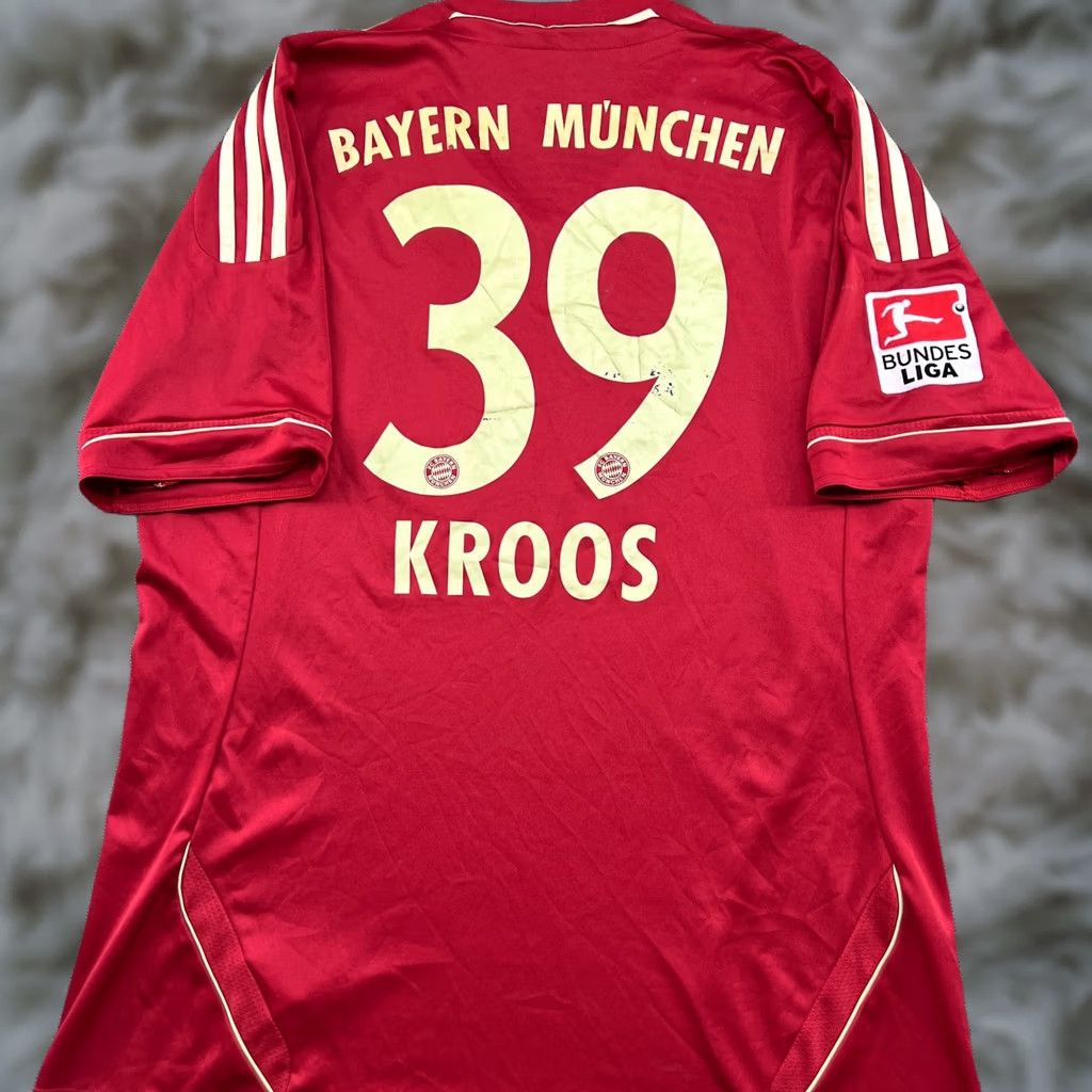 Adidas adidas Bayern Munich Jersey T-Shirt Men L Red Toni Kroos #39 Football 2011 2012 2013 Sports Shirt Mens Regular Fit Moisture Wicking Quick Dry Size US L / EU 52-54 / 3 - 1 Thumbnail