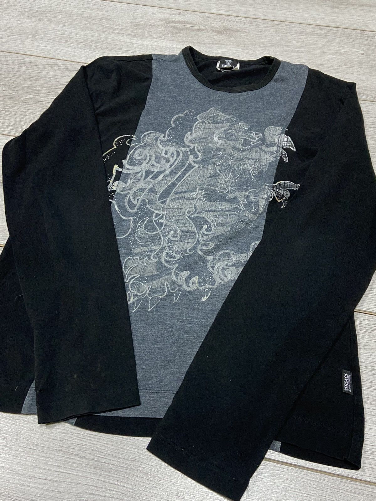 Versace Jeans Couture Versace Jeans Couture big lion print striped ling sleeve Size US M / EU 48-50 / 2 - 2 Thumbnail