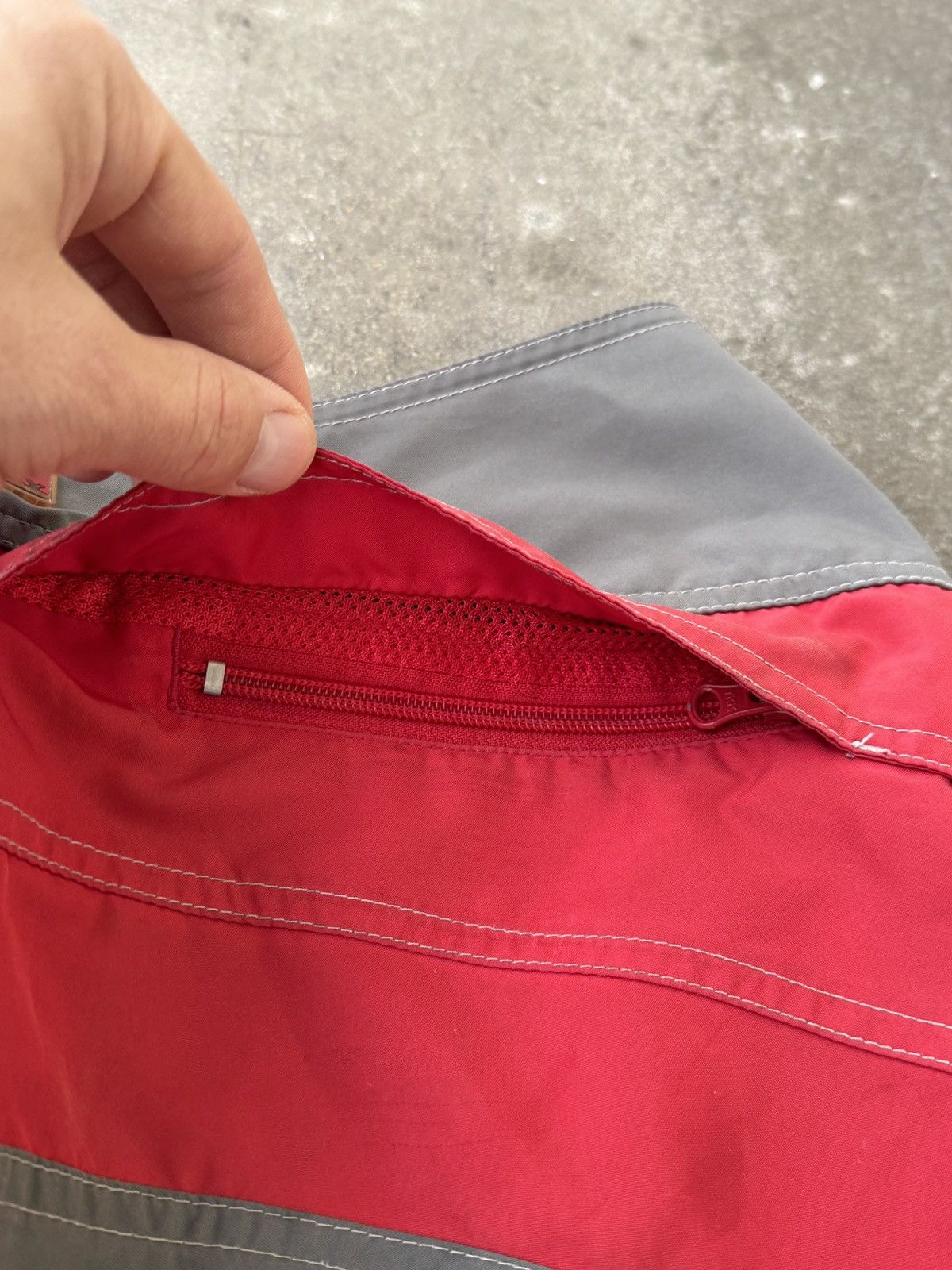 Oakley Vintage Oakley Surf Shorts Size US 33 - 11 Thumbnail