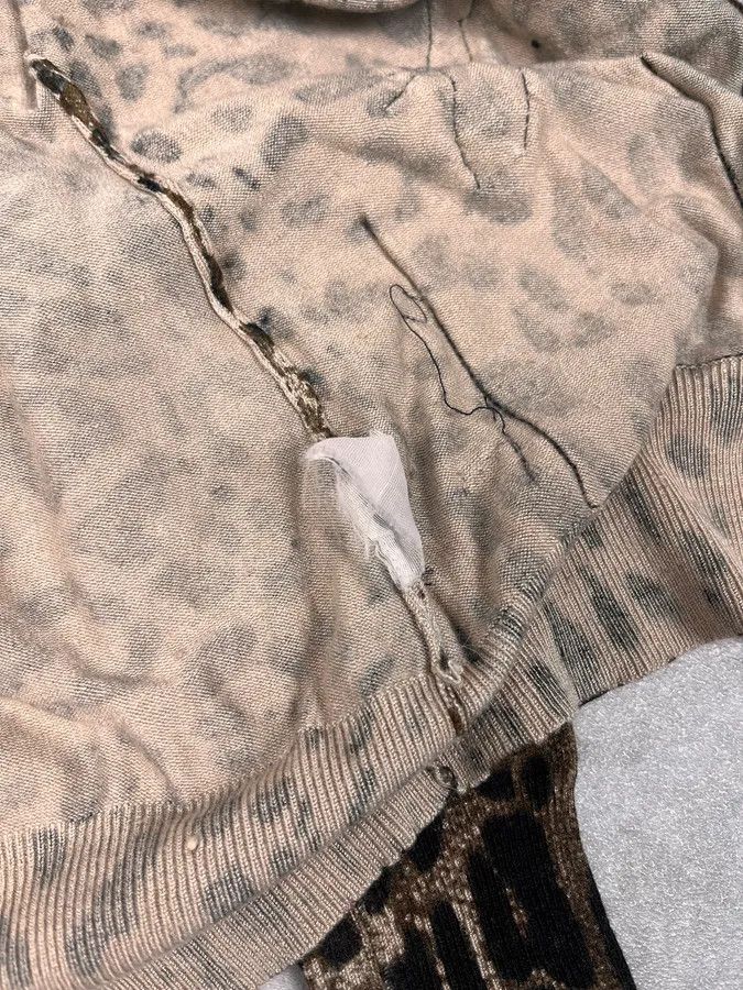 Dolce & Gabbana 2010s Dolce & Gabbana Leopard Print Cardigan Size S / US 4 / IT 40 - 10 Thumbnail