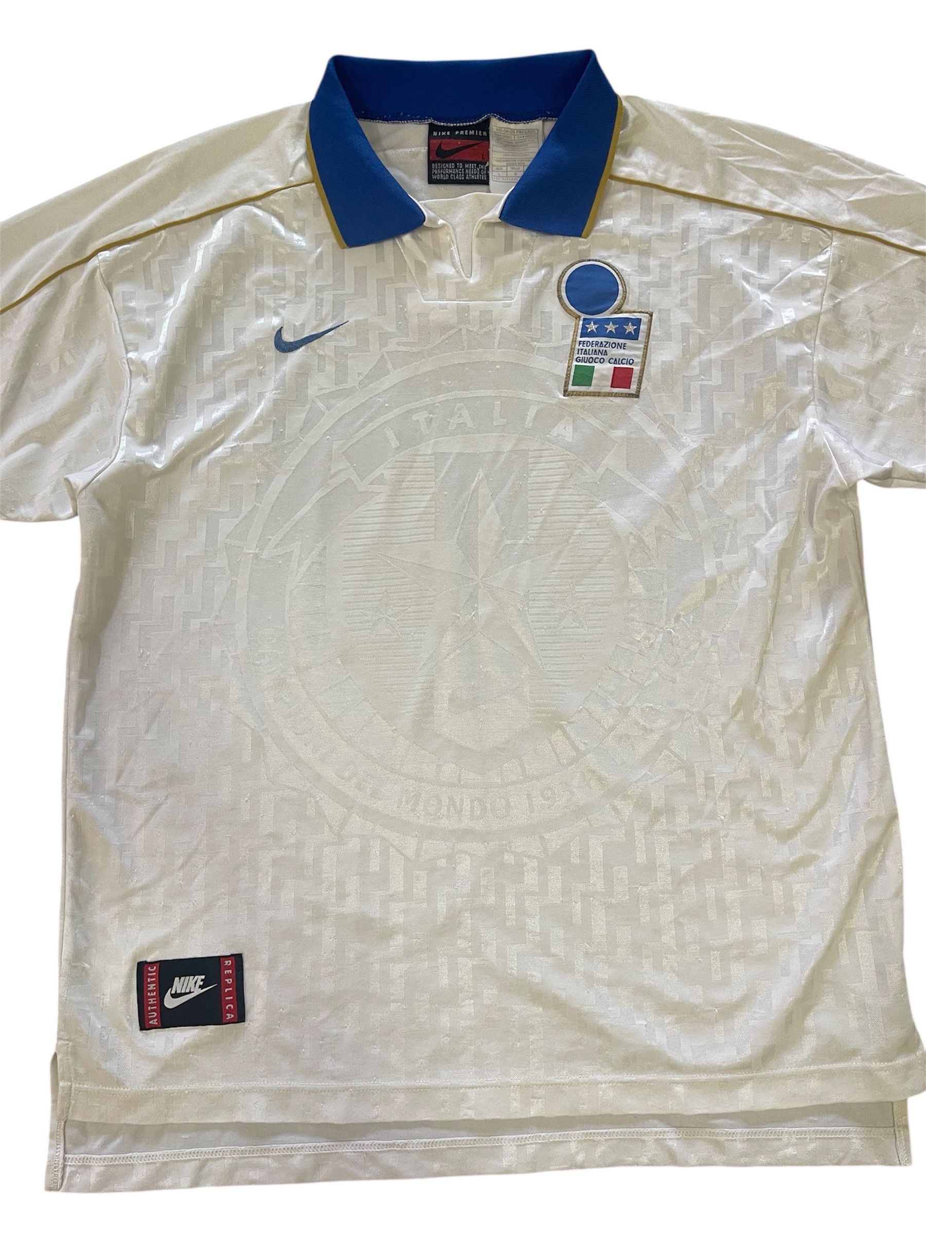 Nike Vintage 1996 Italy Jersey Made in Gt. Britain Size US L / EU 52-54 / 3 - 2 Thumbnail